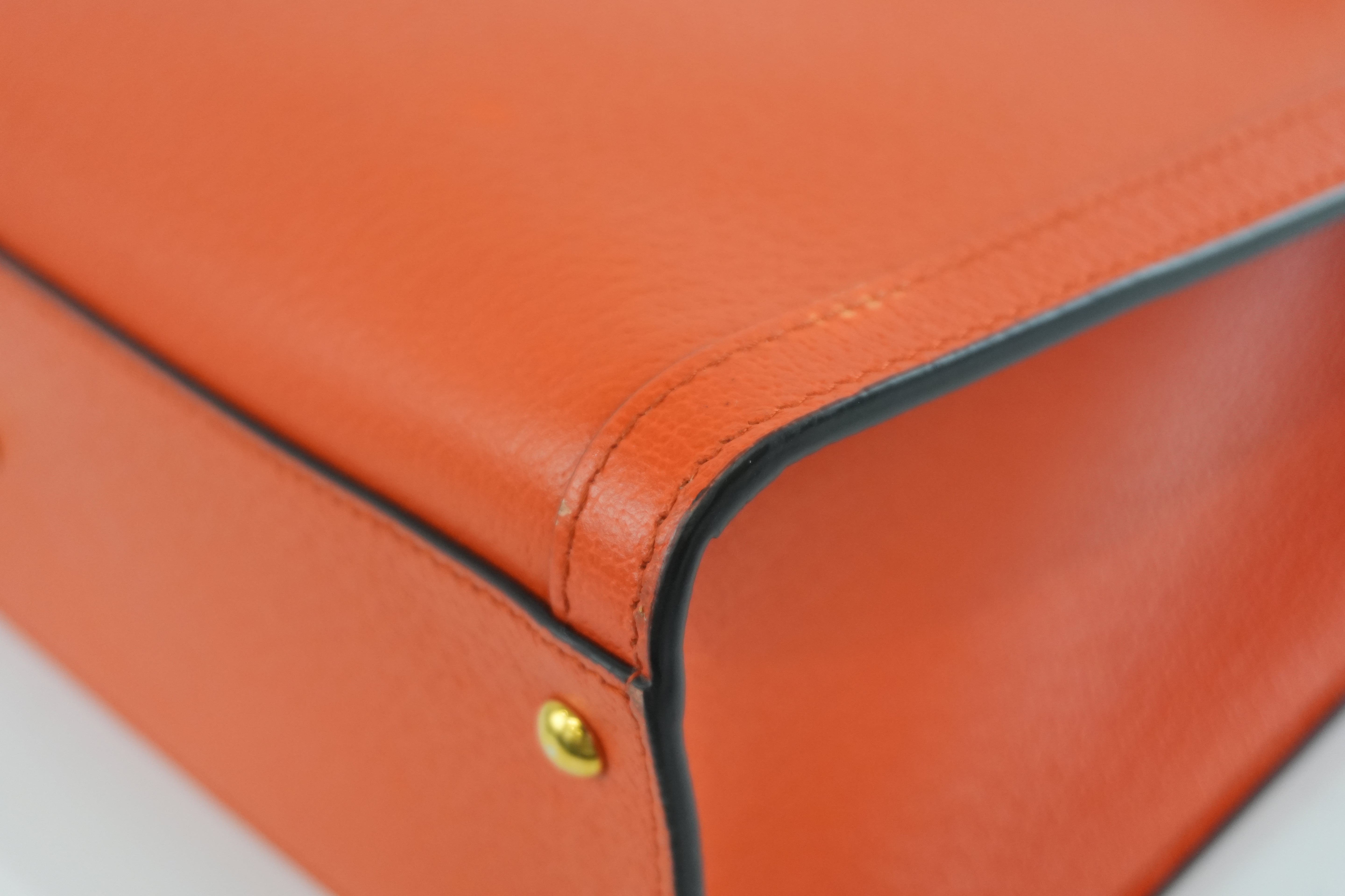 Gucci Diana Medium Tote Bag Orange Used