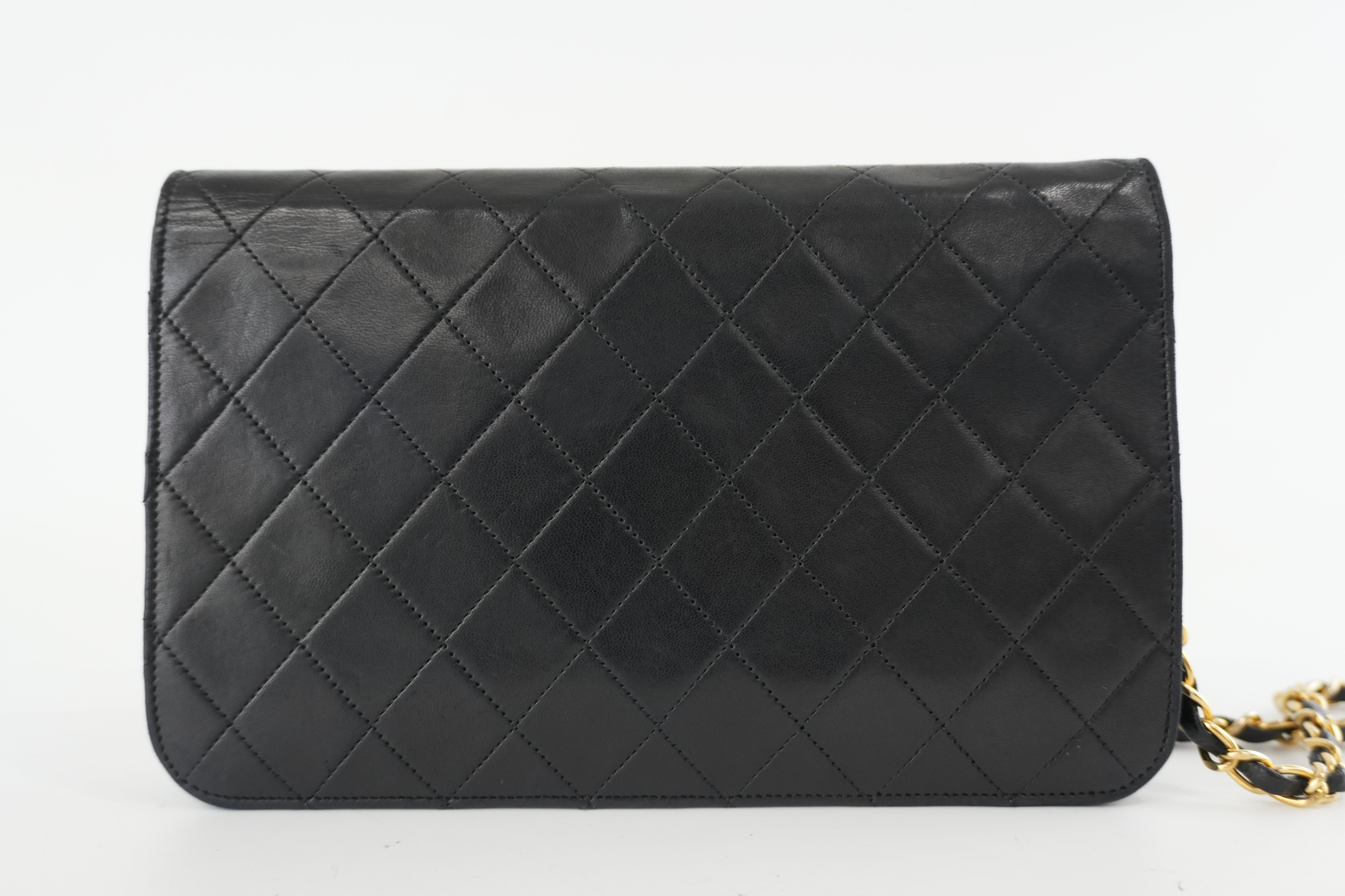 Chanel Lambskin Leather Chain Shoulder Bag Black Used