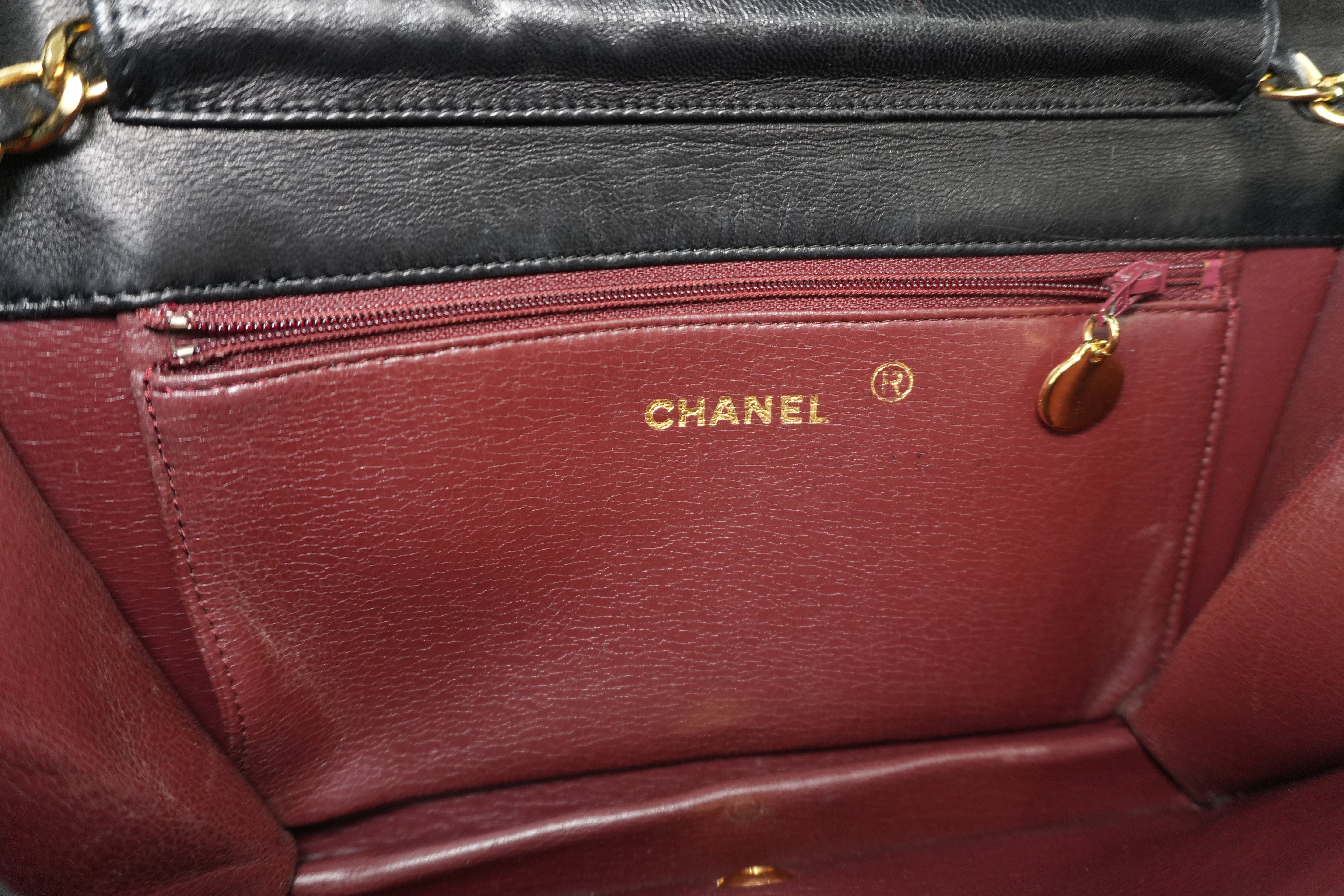 Chanel Lambskin Leather Chain Shoulder Bag Black Used