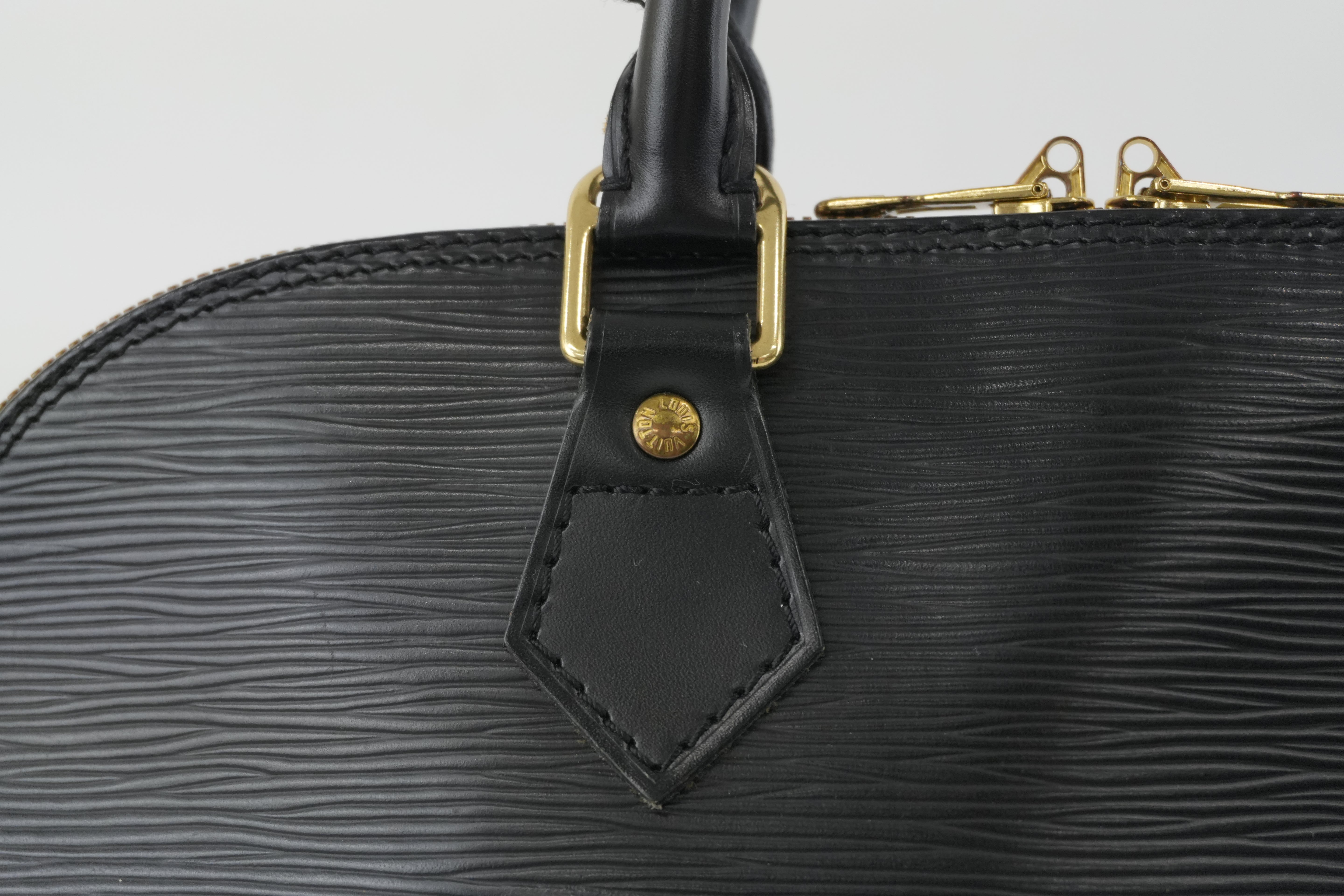 Louis Vuitton Epi Alma PM Black Used