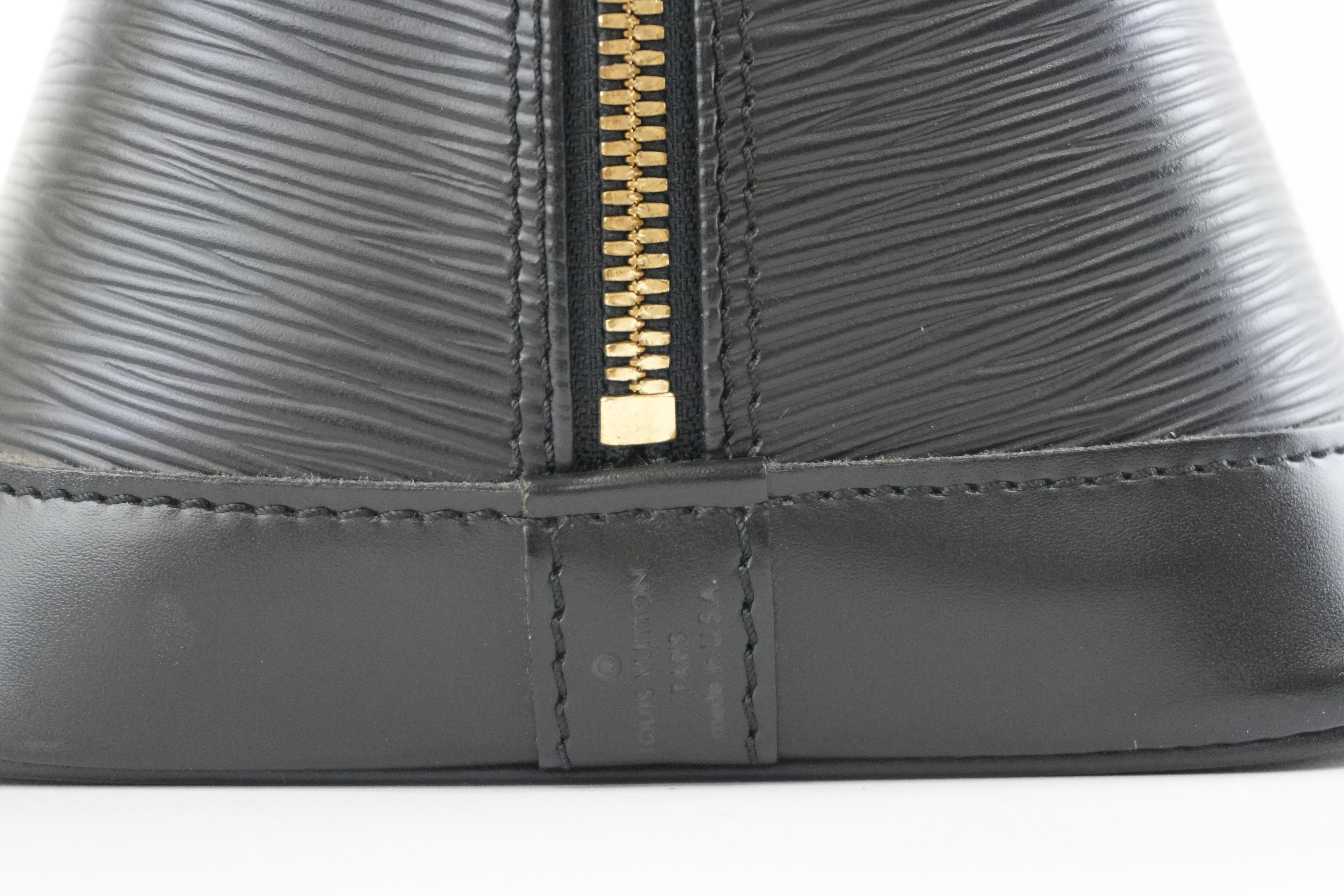 Louis Vuitton Epi Alma PM Black Used
