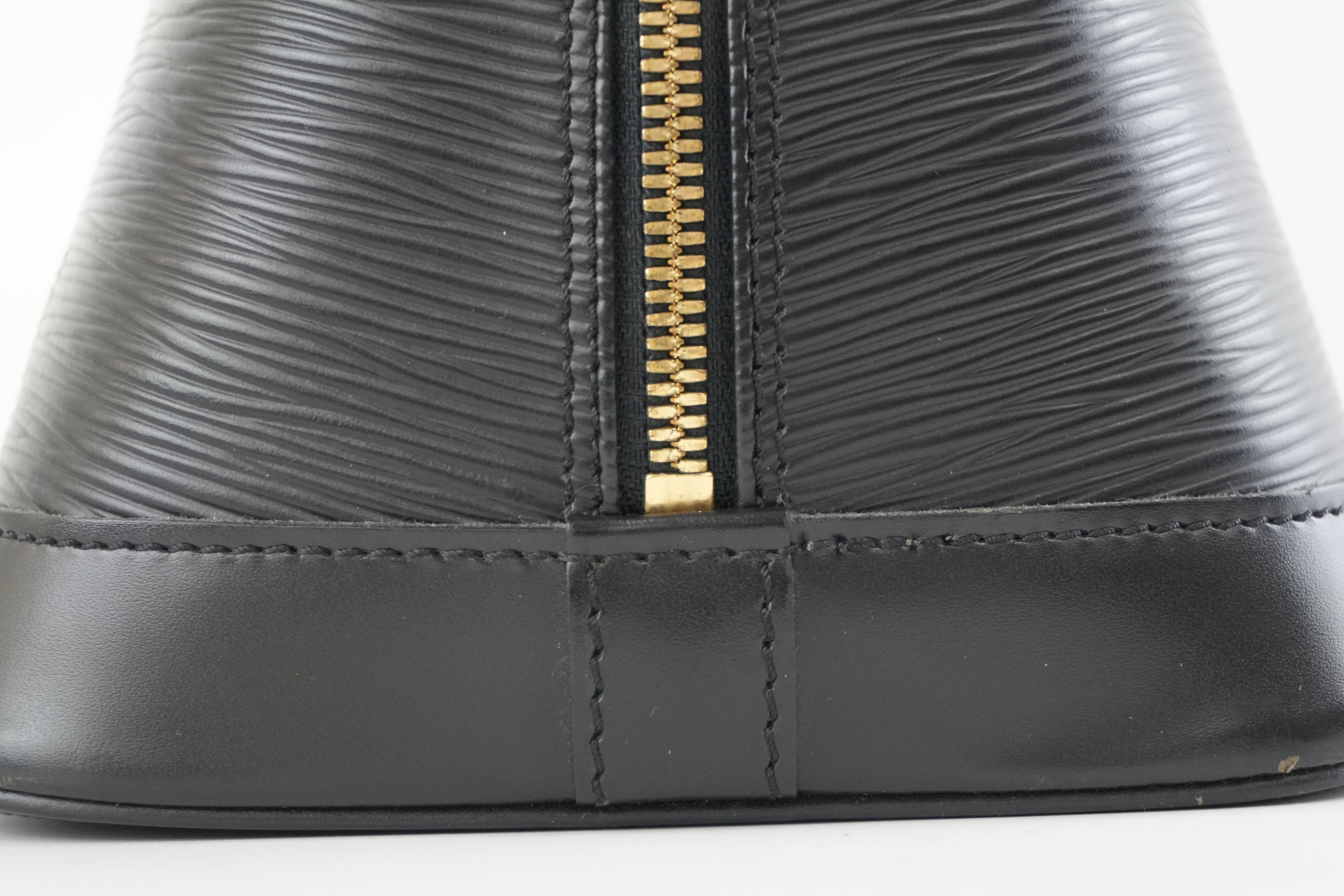 Louis Vuitton Epi Alma PM Black Used