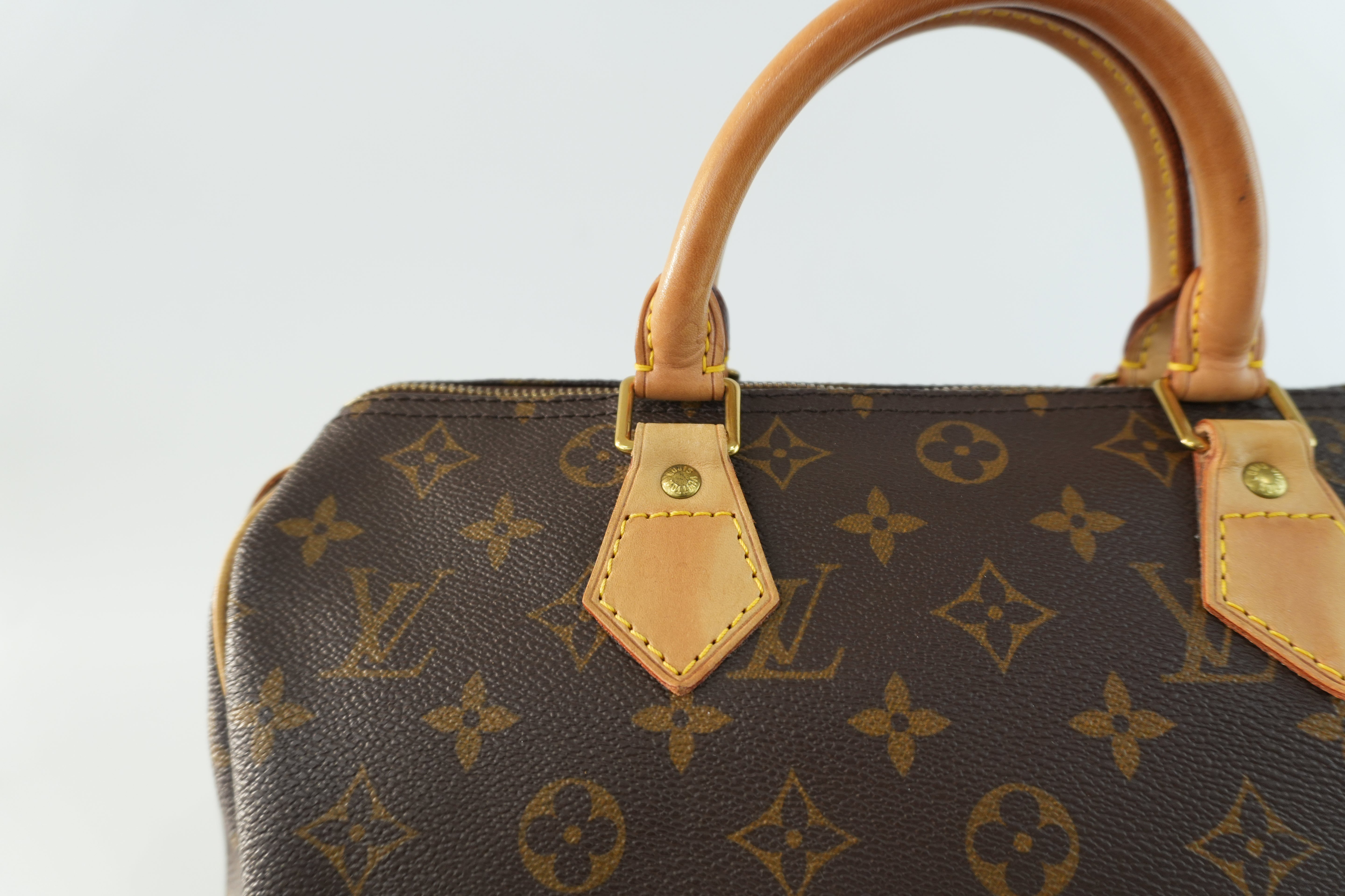 Louis Vuitton Monogram Speedy 30 Handbag Used