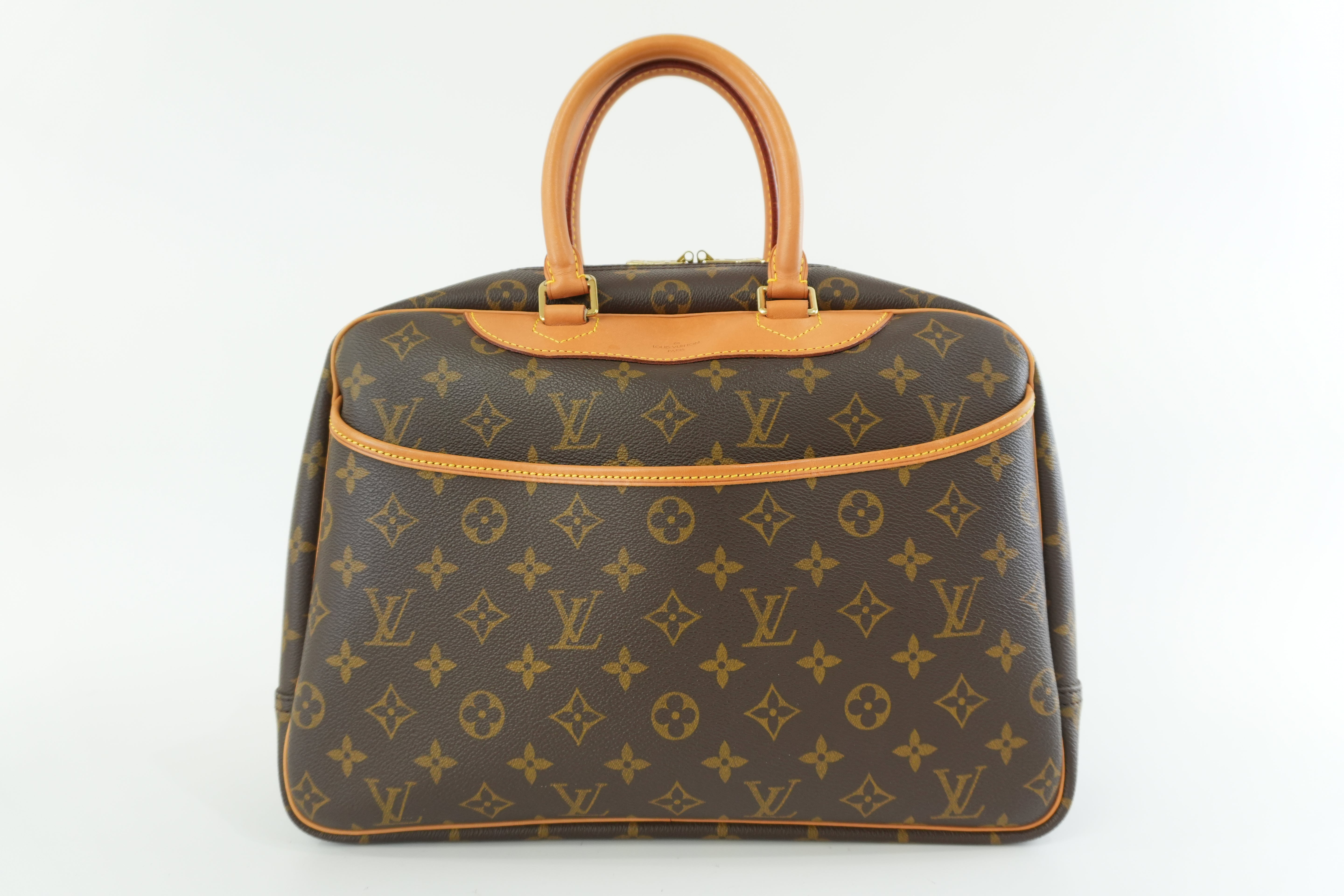 Louis Vuitton Monogram Deauville Handbag Used