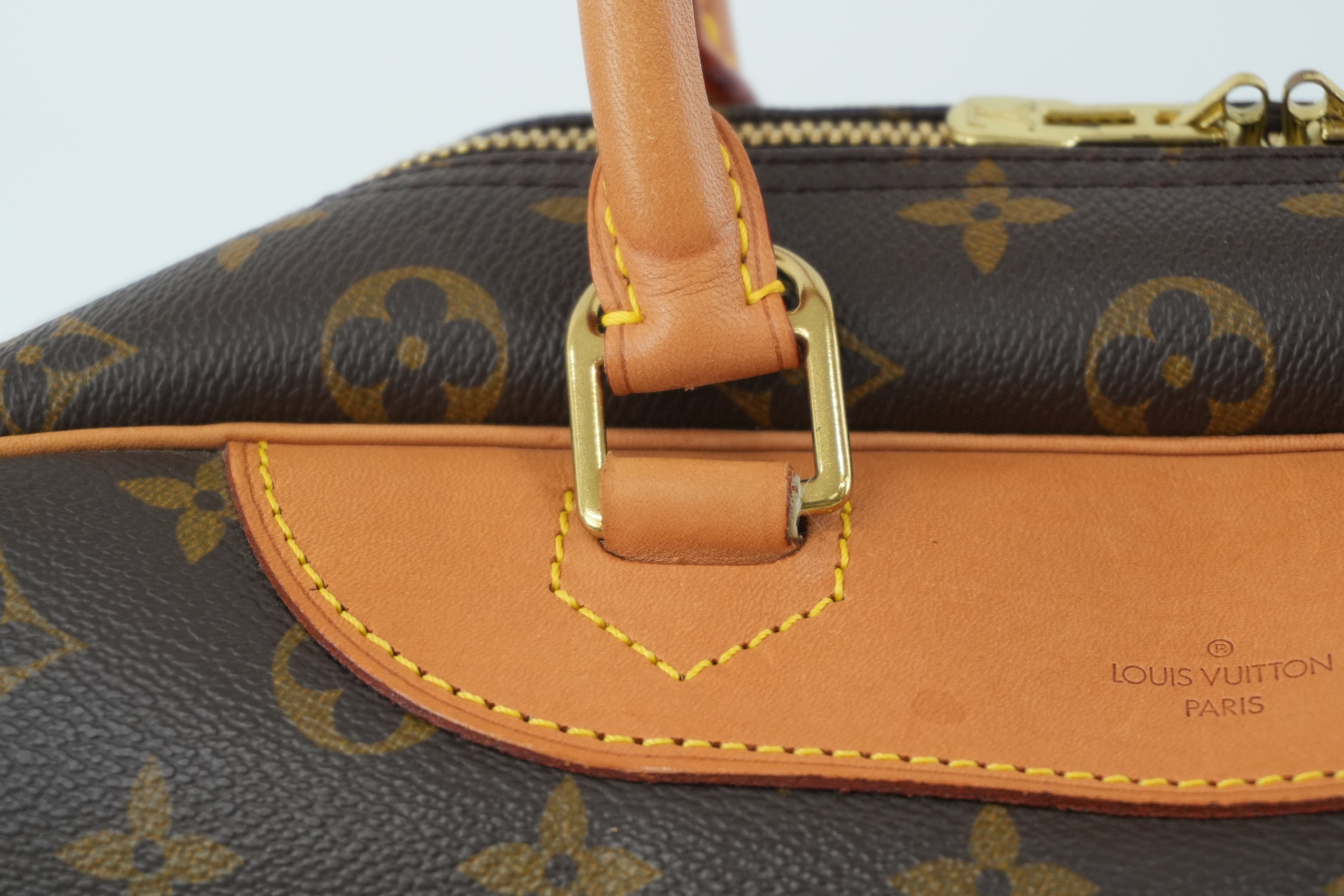 Louis Vuitton Monogram Deauville Handbag Used