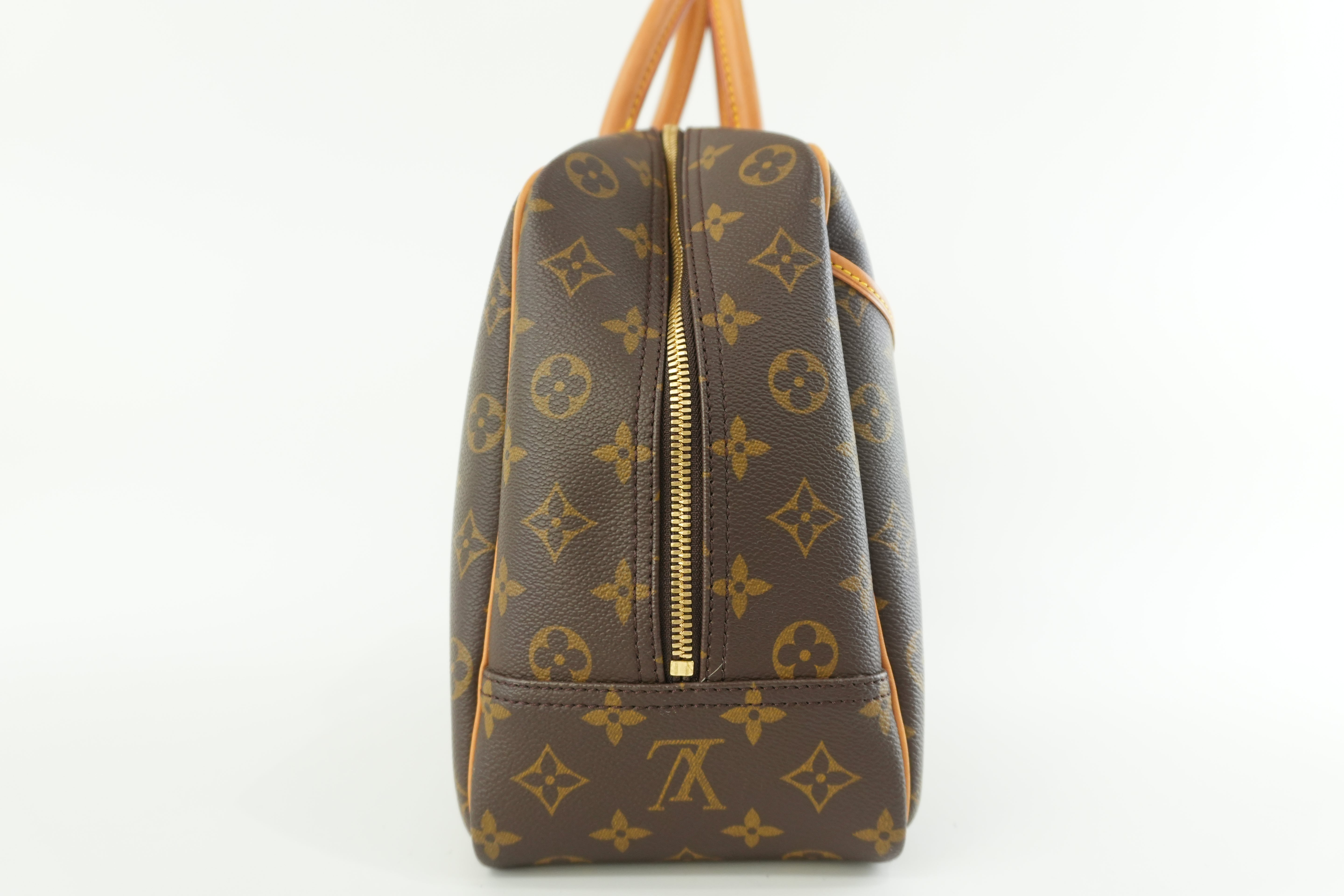 Louis Vuitton Monogram Deauville Handbag Used