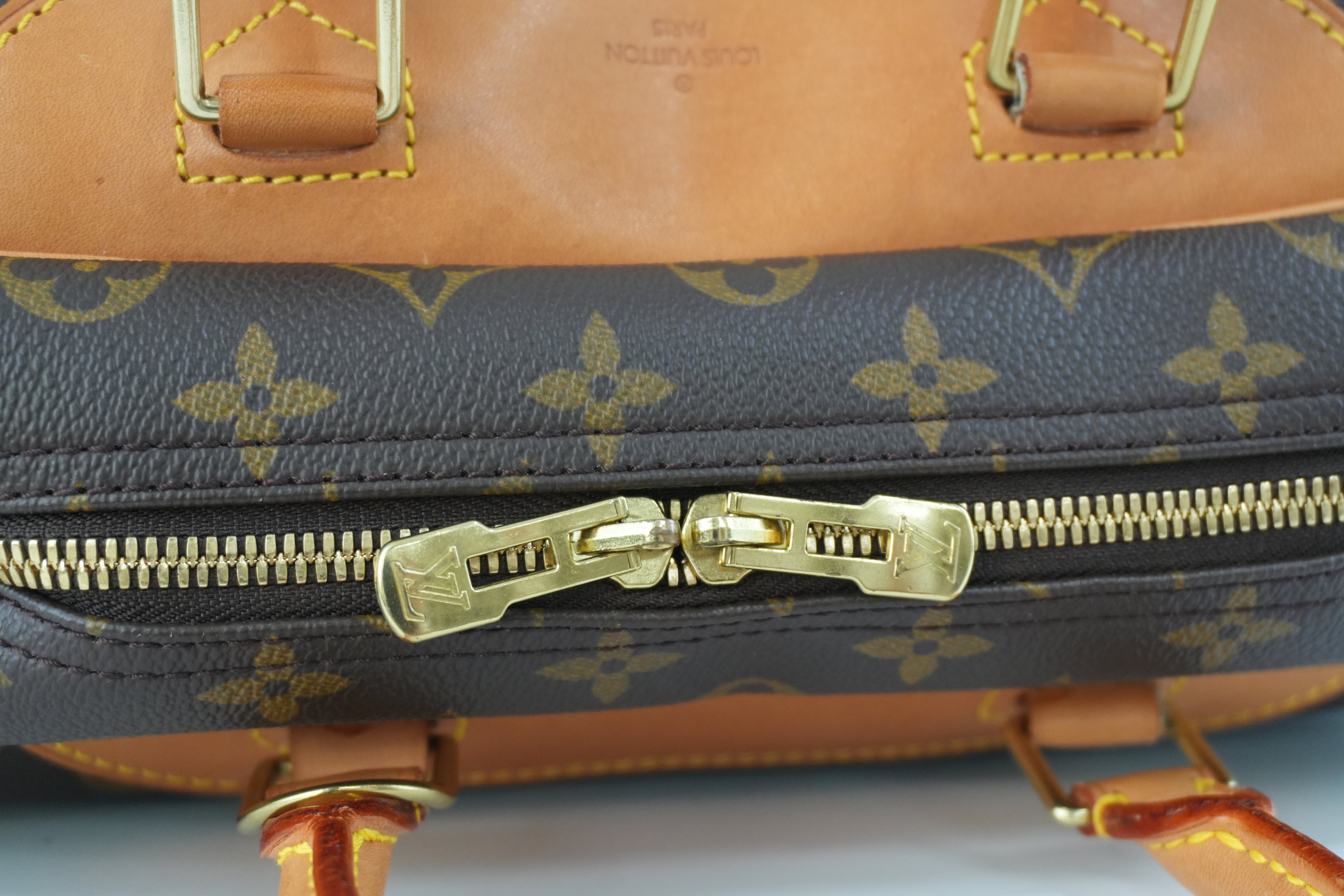 Louis Vuitton Monogram Deauville Handbag Used