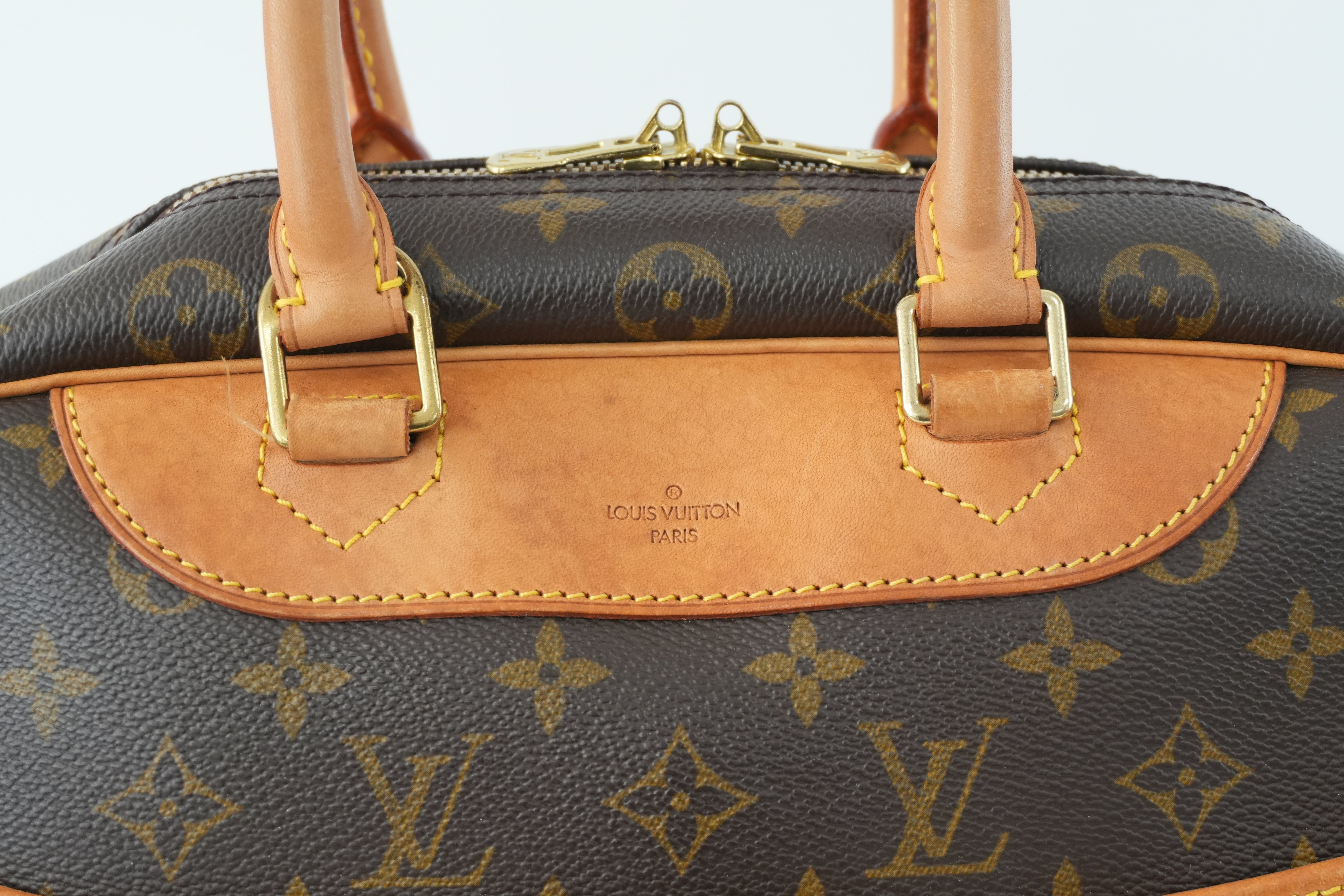 Louis Vuitton Monogram Deauville Handbag Used