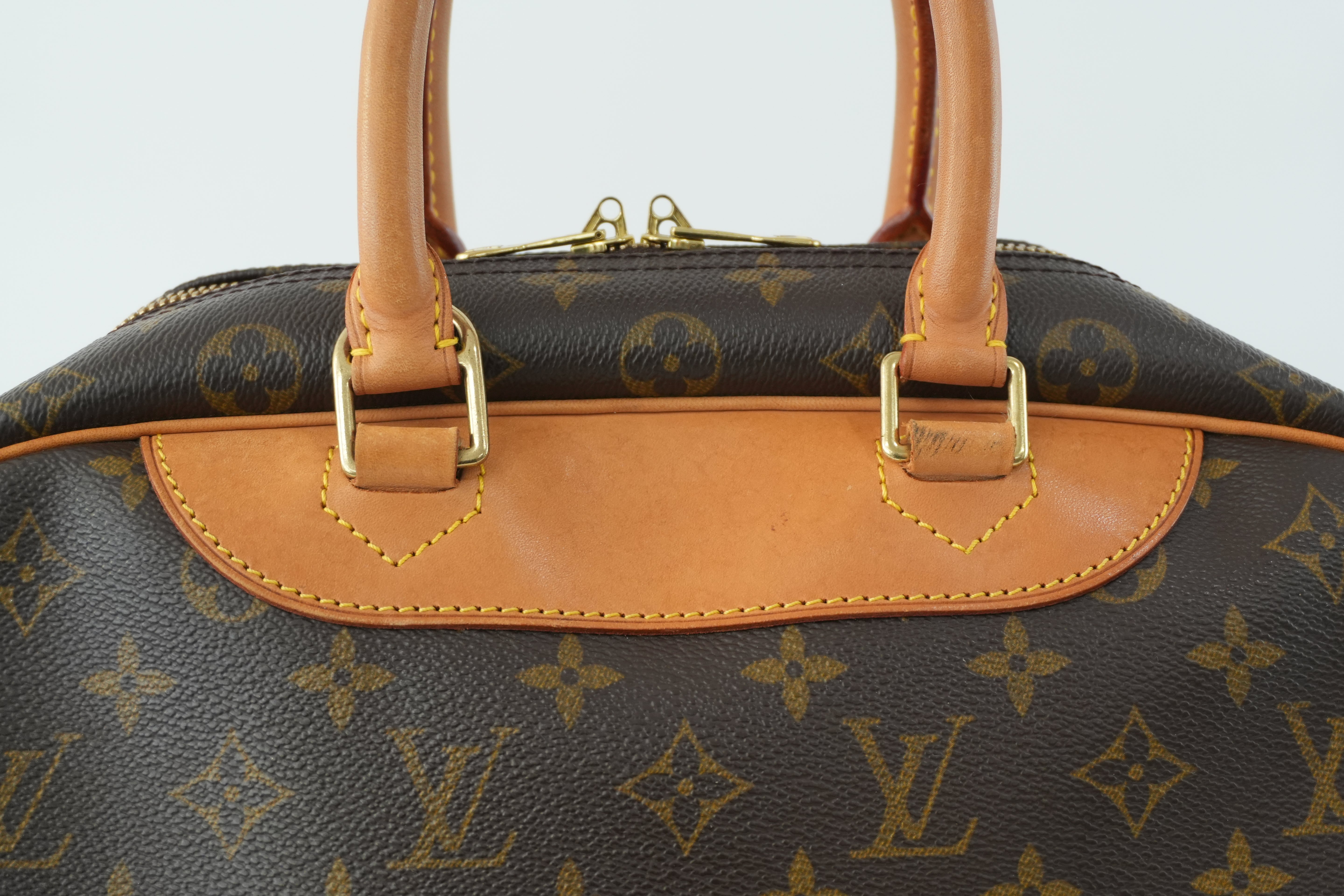 Louis Vuitton Monogram Deauville Handbag Used