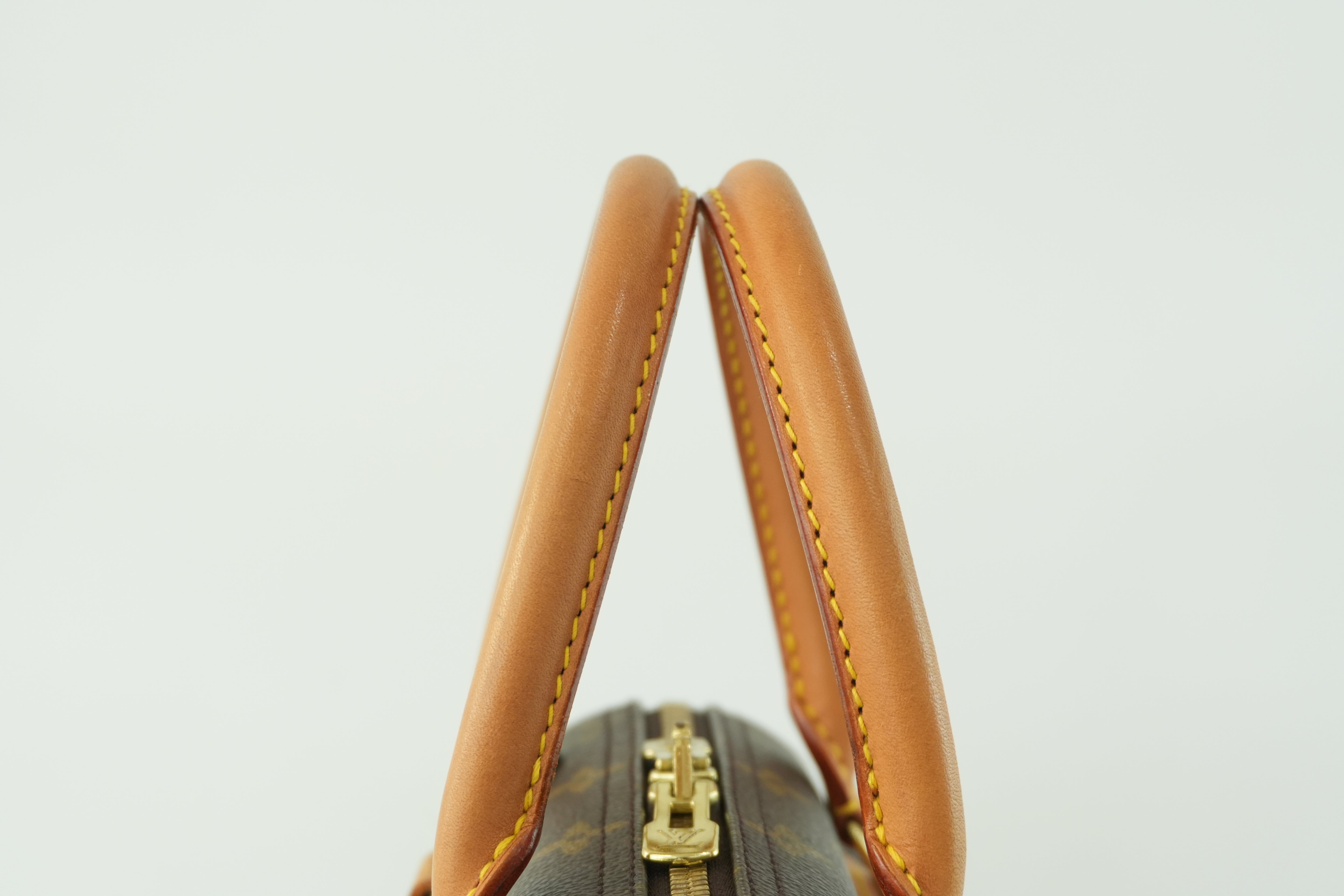 Louis Vuitton Monogram Deauville Handbag Used