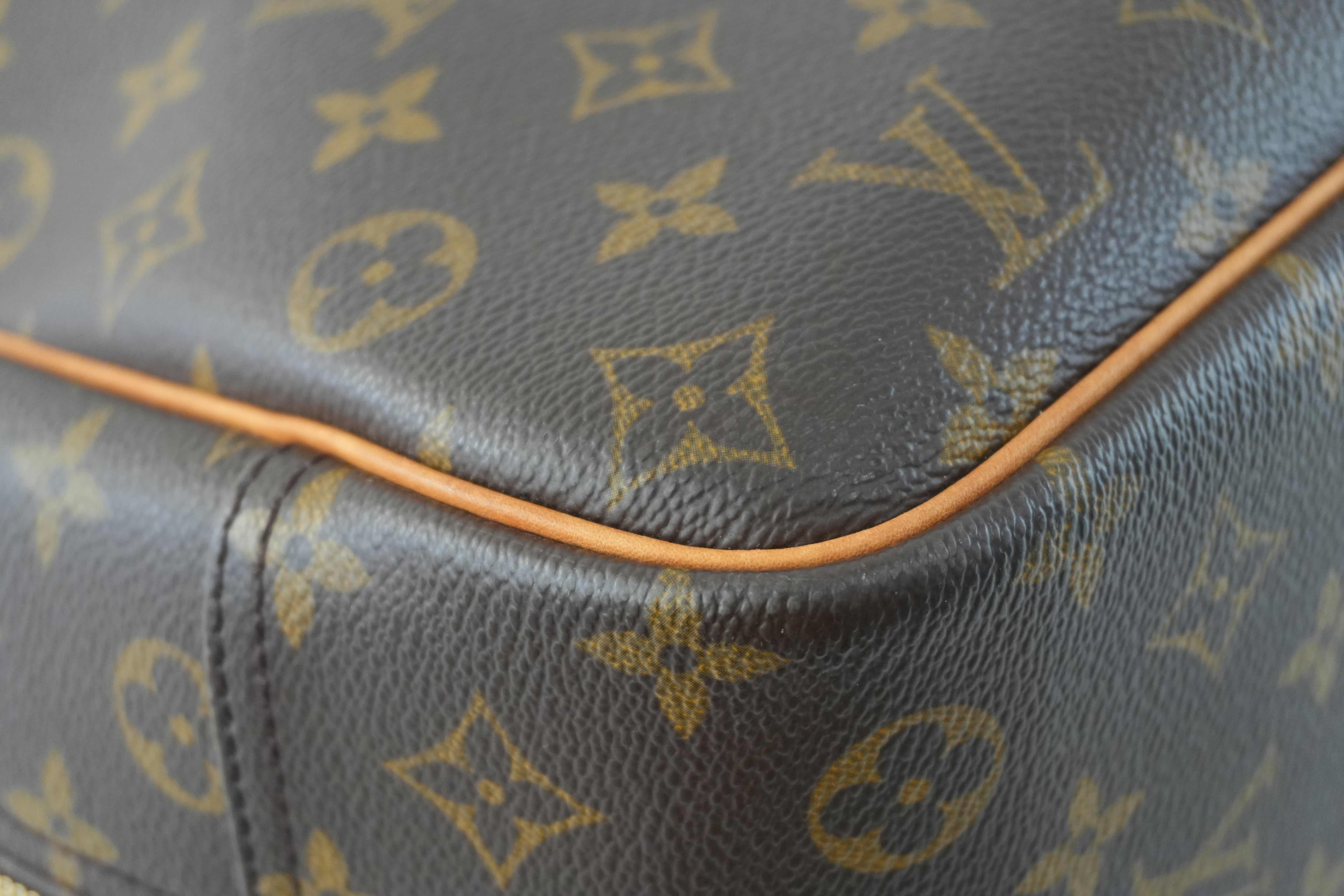 Louis Vuitton Monogram Deauville Handbag Used