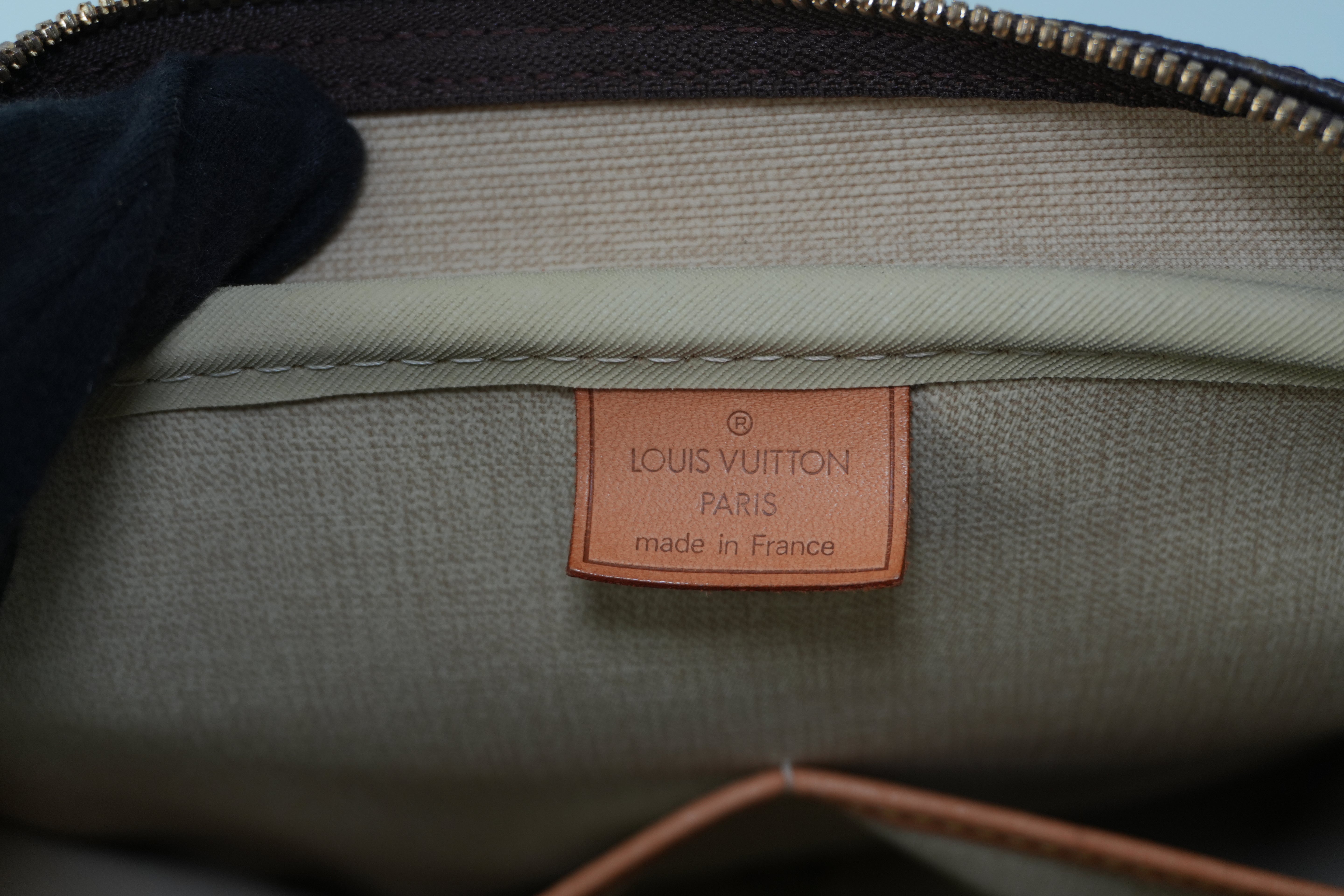 Louis Vuitton Monogram Deauville Handbag Used