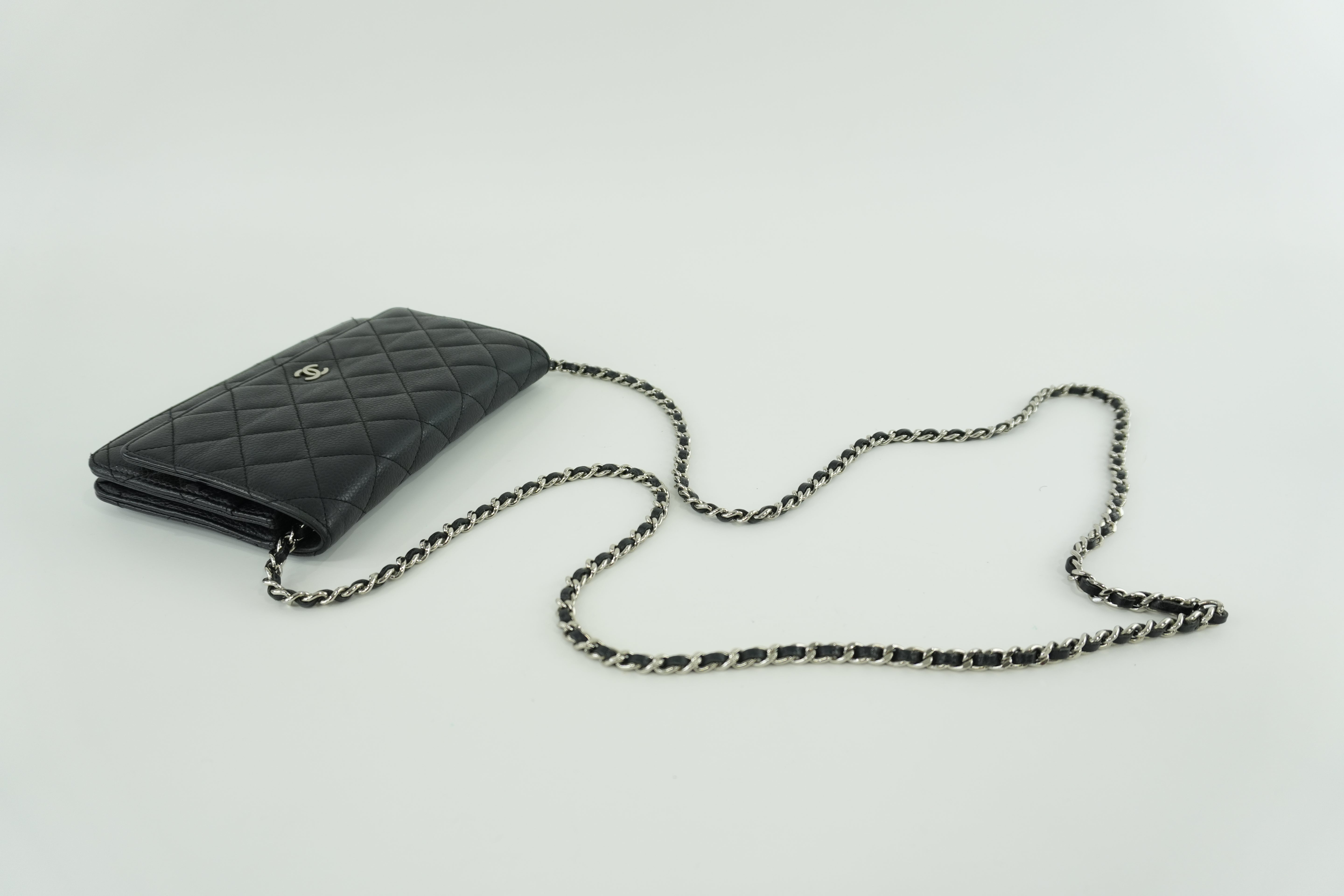 Chanel Caviar Wallet on Chain Used