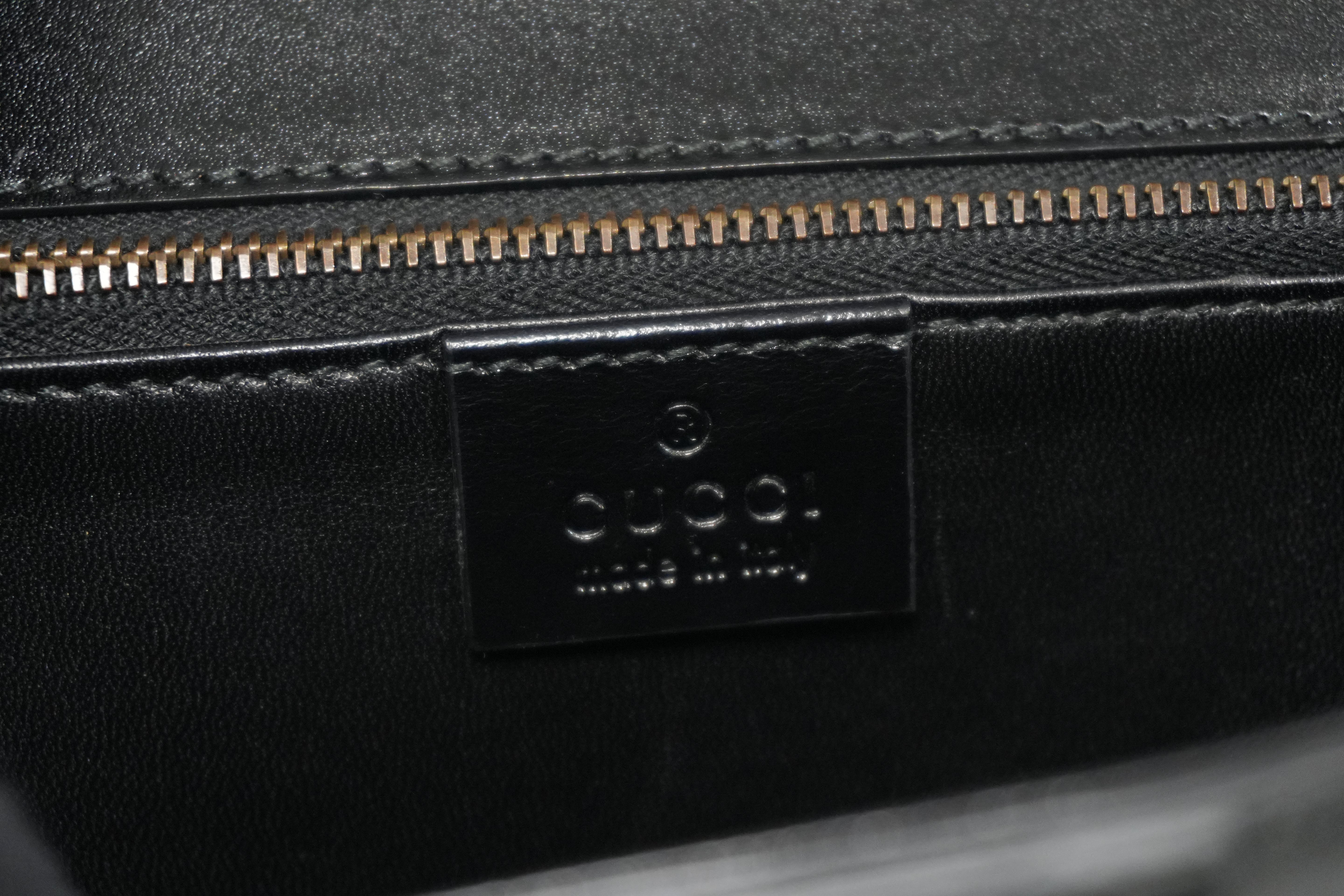 Gucci Leather Clutch Black Used