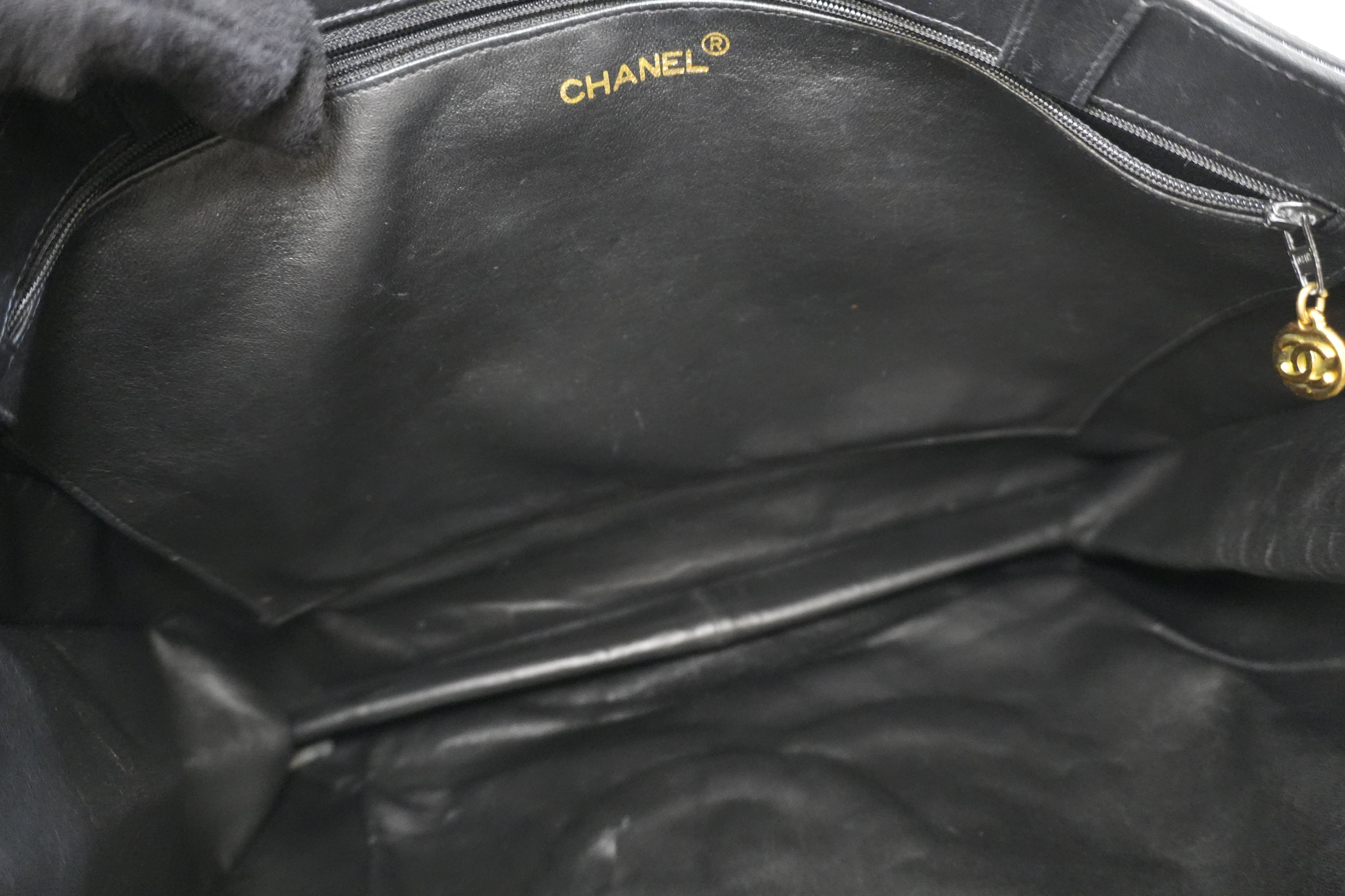 Chanel Lambskin Leather Chain Tote Bag Black Used