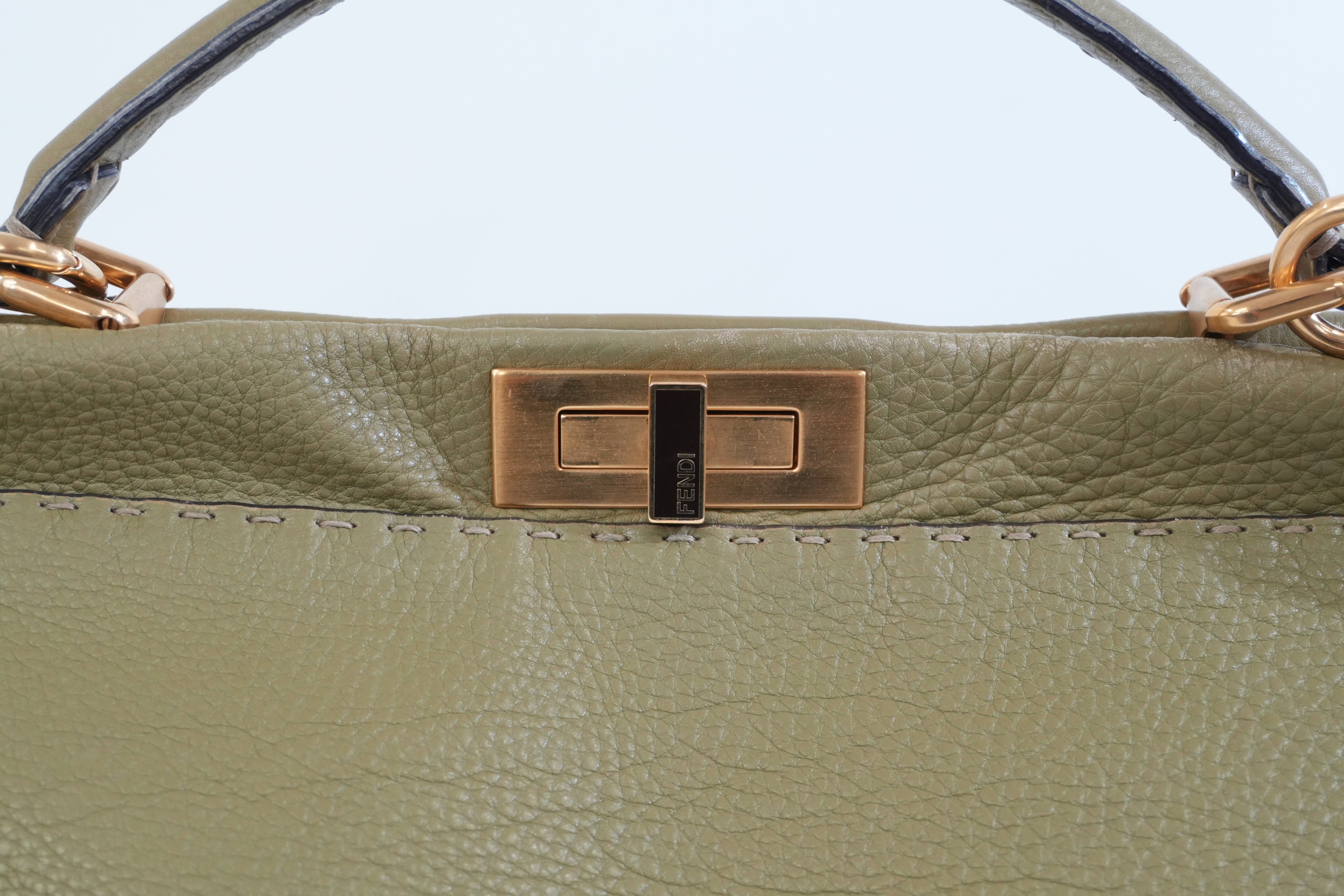 Pre-owned Fendi Calfskin Leather Peek a Boo Shoulder Bag Green Used