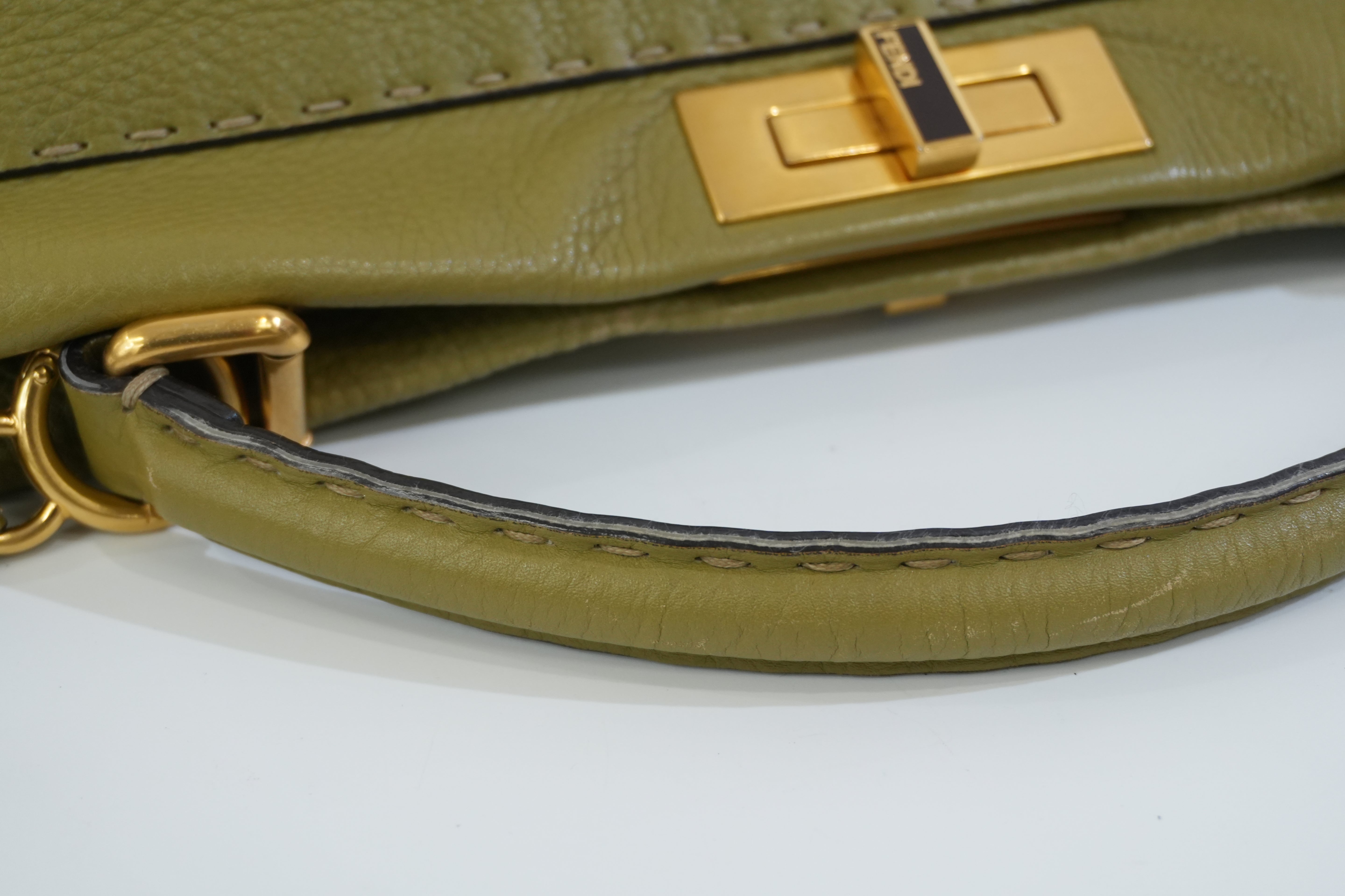 Pre-owned Fendi Calfskin Leather Peek a Boo Shoulder Bag Green Used