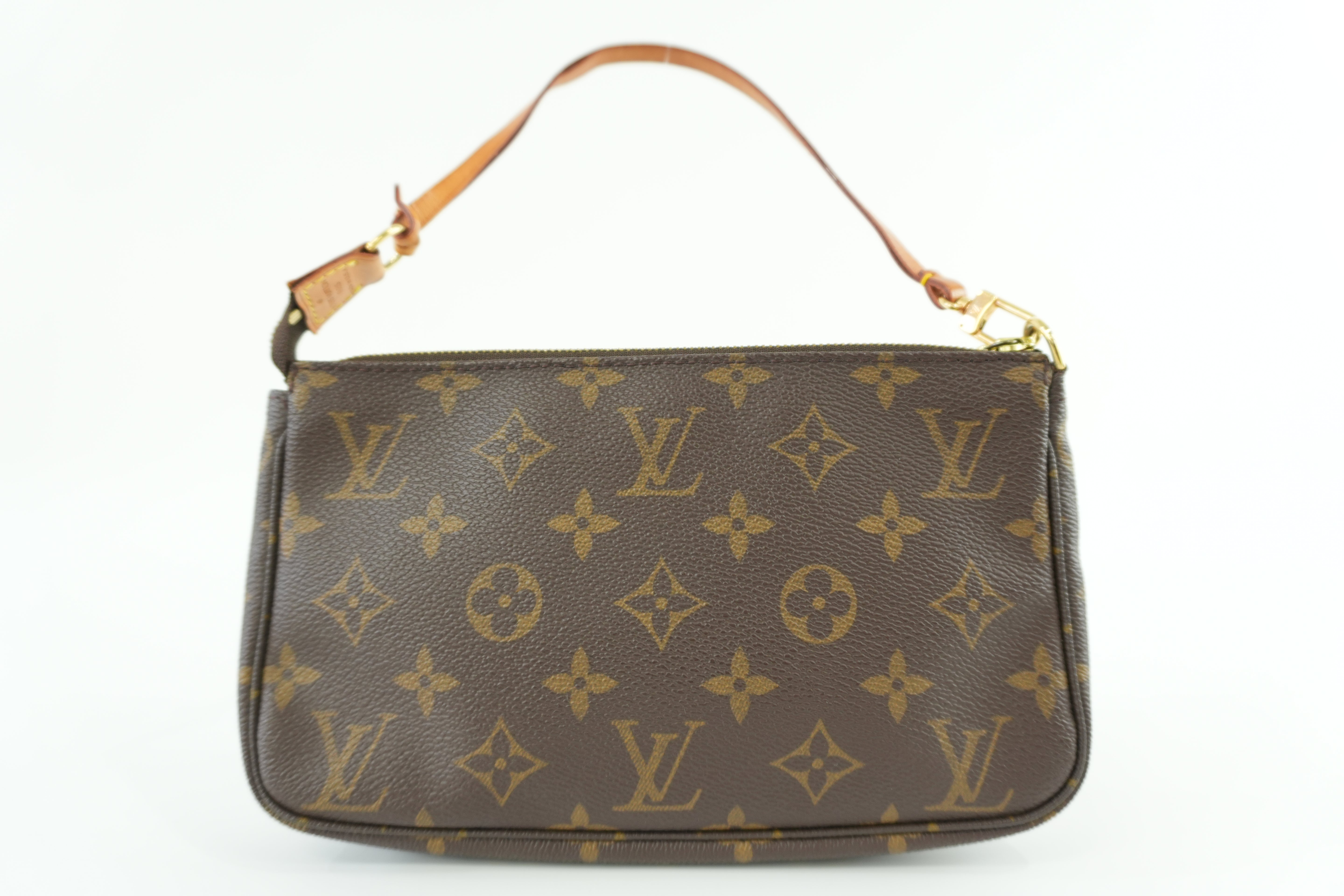 Pre-owned Louis Vuitton Monogram Pochette Accessories
