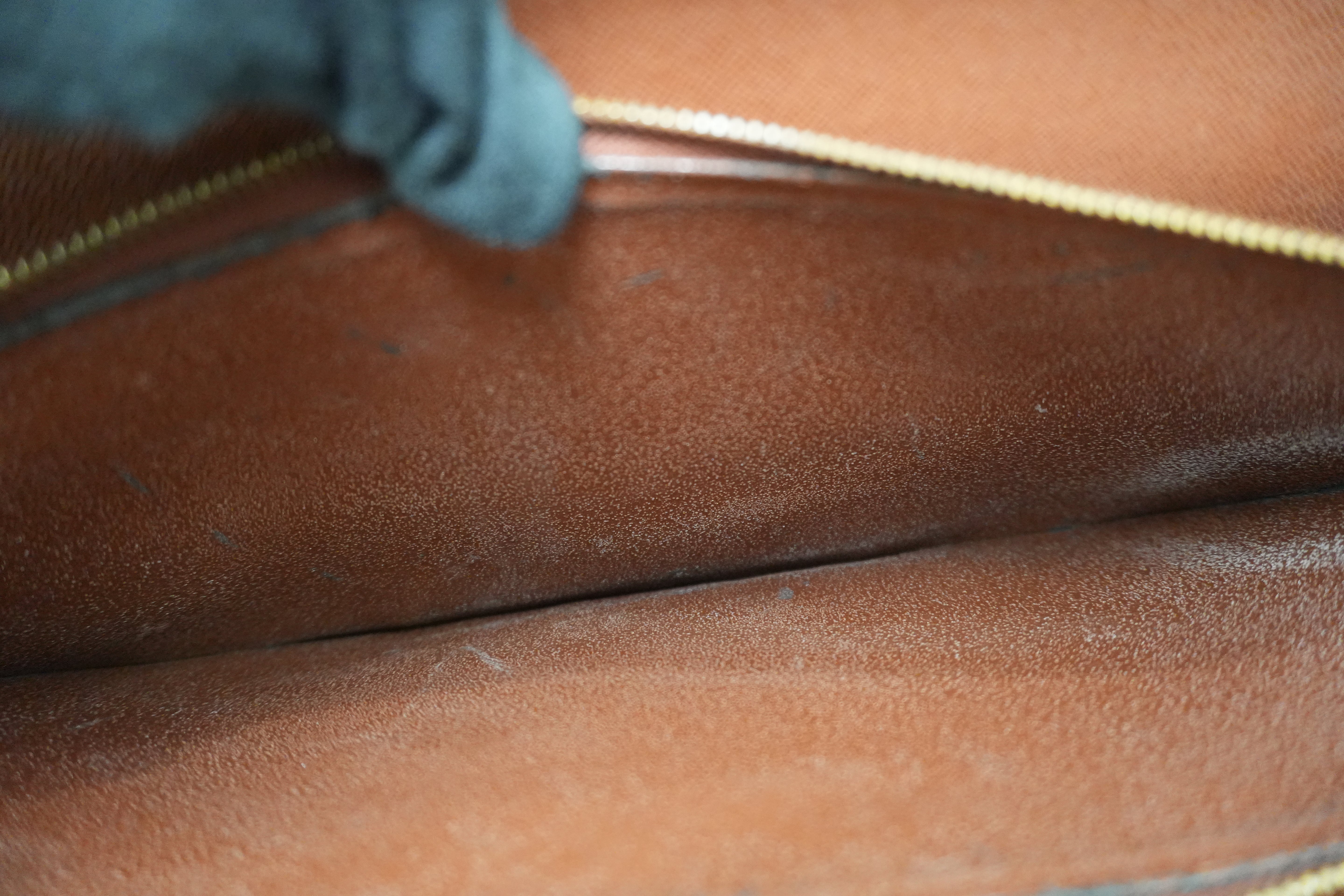 Louis Vuitton Briefcase Epi Kenya Brown Used