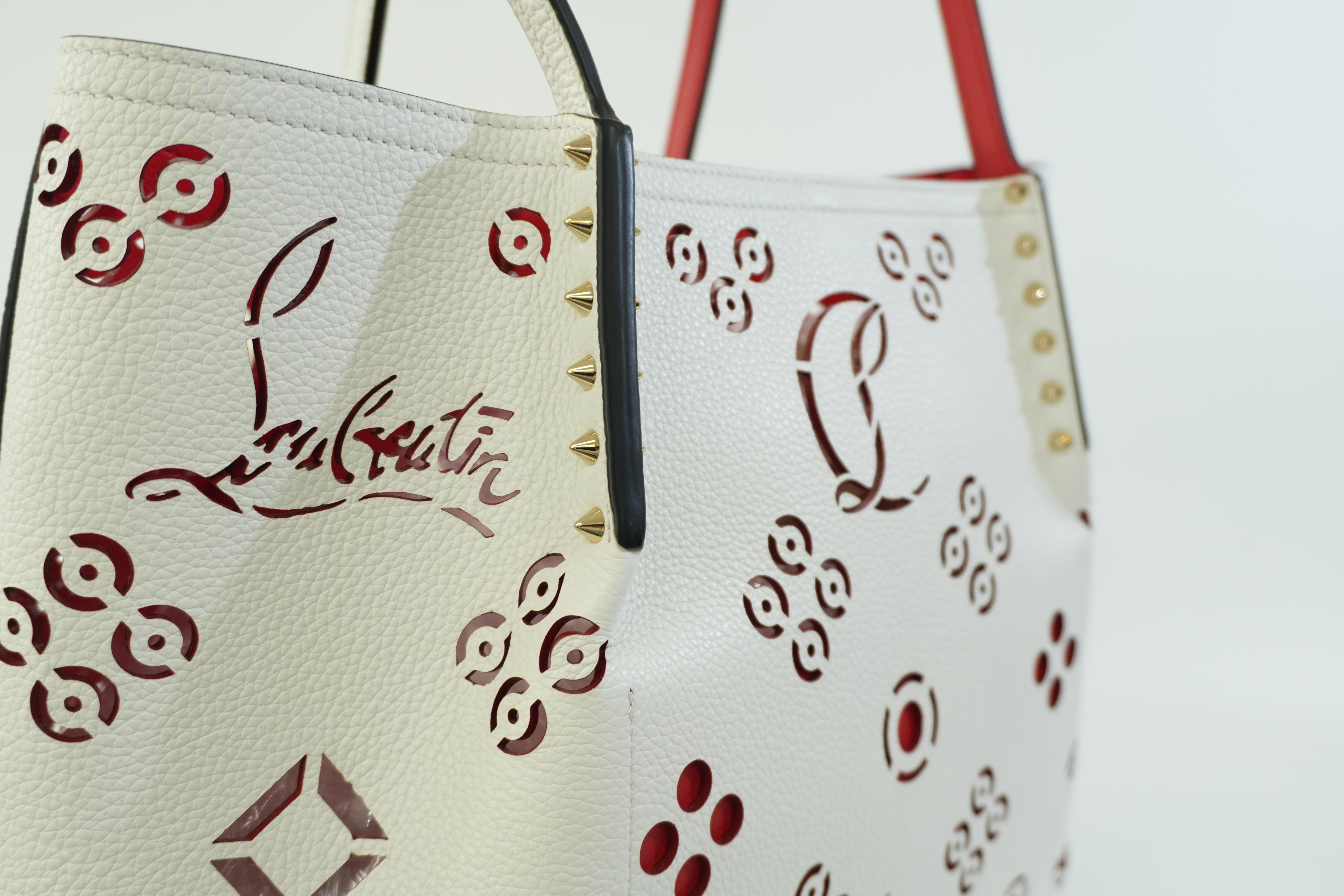 Pre-owned Christian Louboutin Leather Perforated Tote Bag White Used