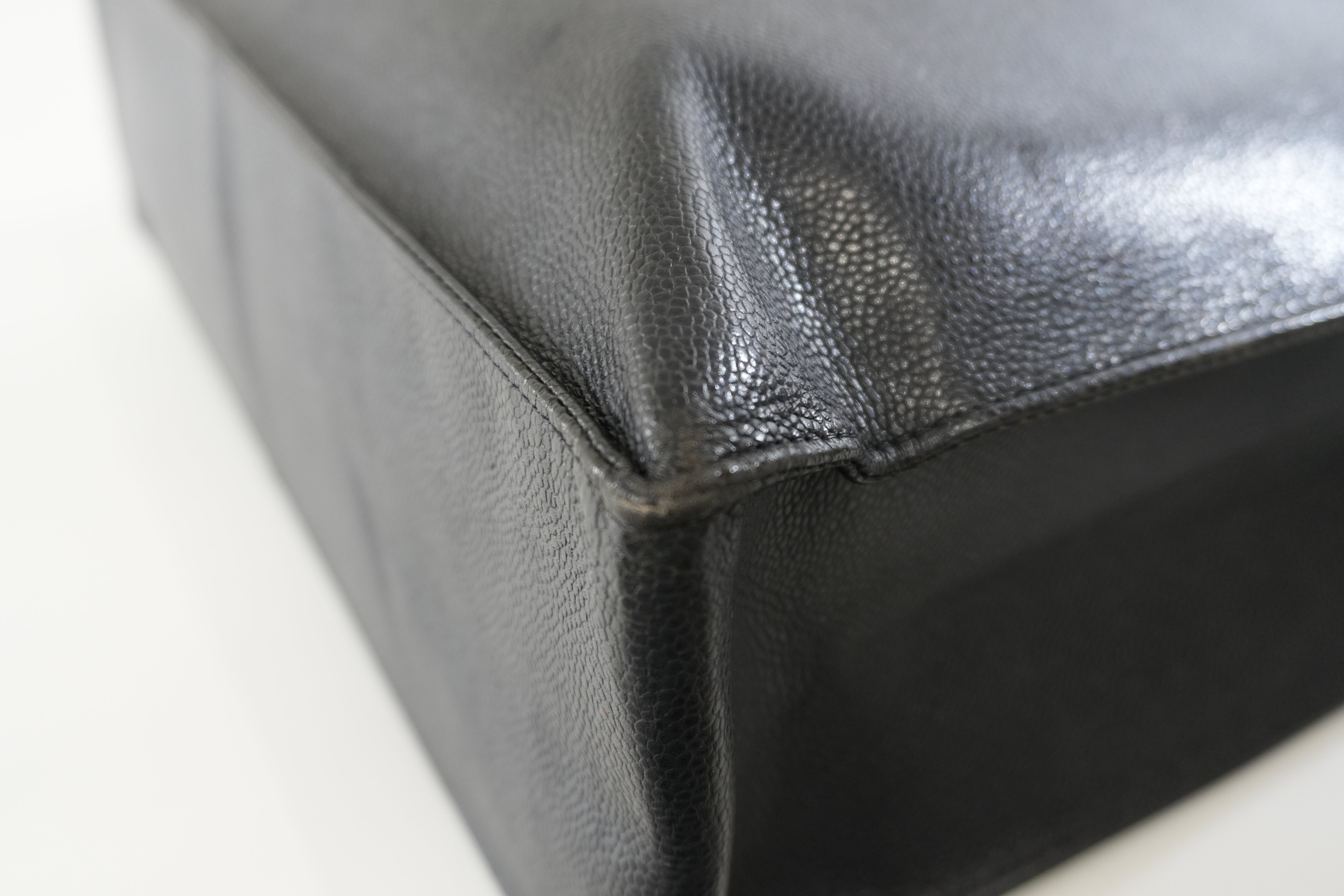 Pre-owned Chanel Caviar Skin Leather Tote Bag Black Used