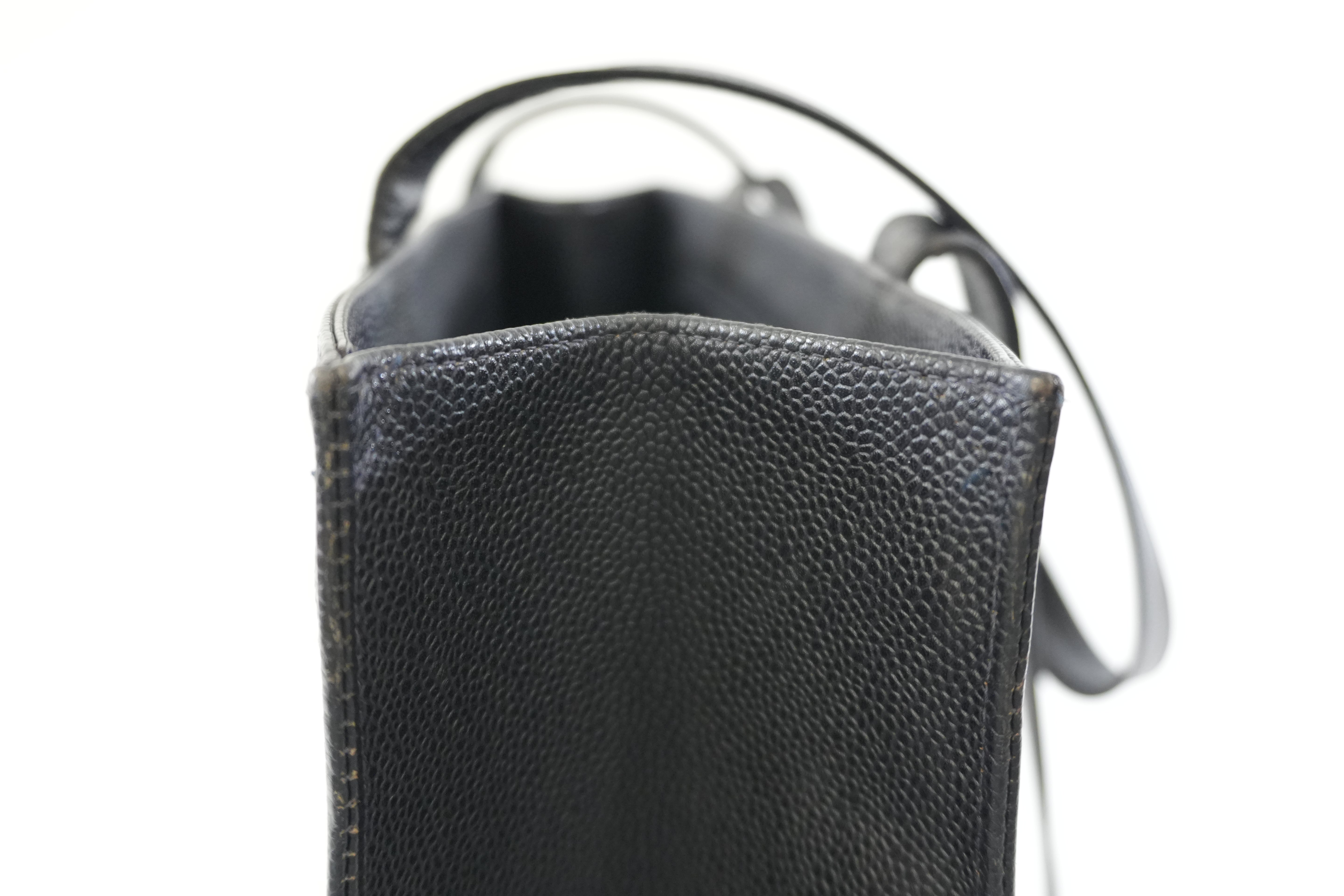 Pre-owned Chanel Caviar Skin Leather Tote Bag Black Used