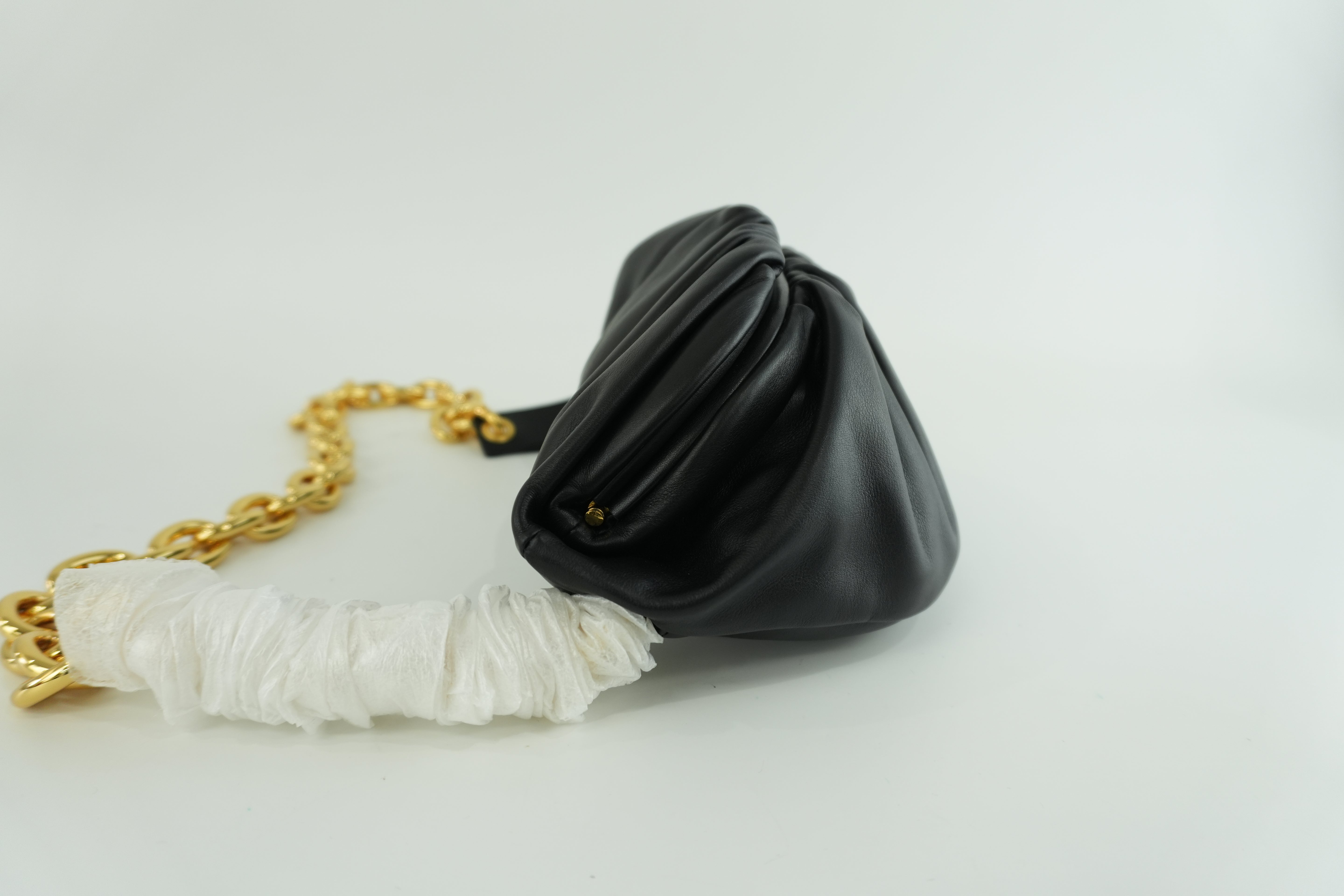 Bottega Chain Pouch Black Leather Used