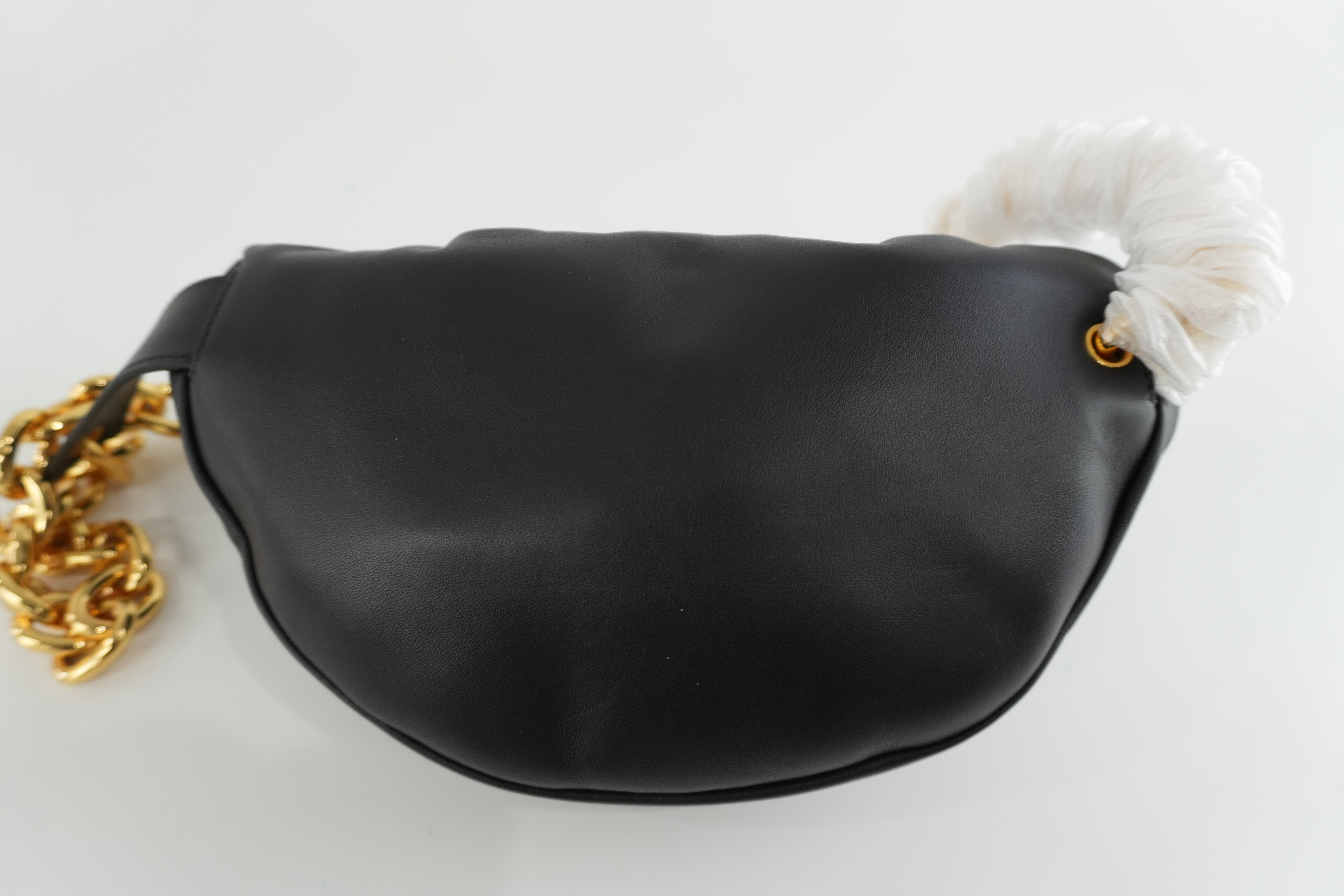 Bottega Chain Pouch Black Leather Used