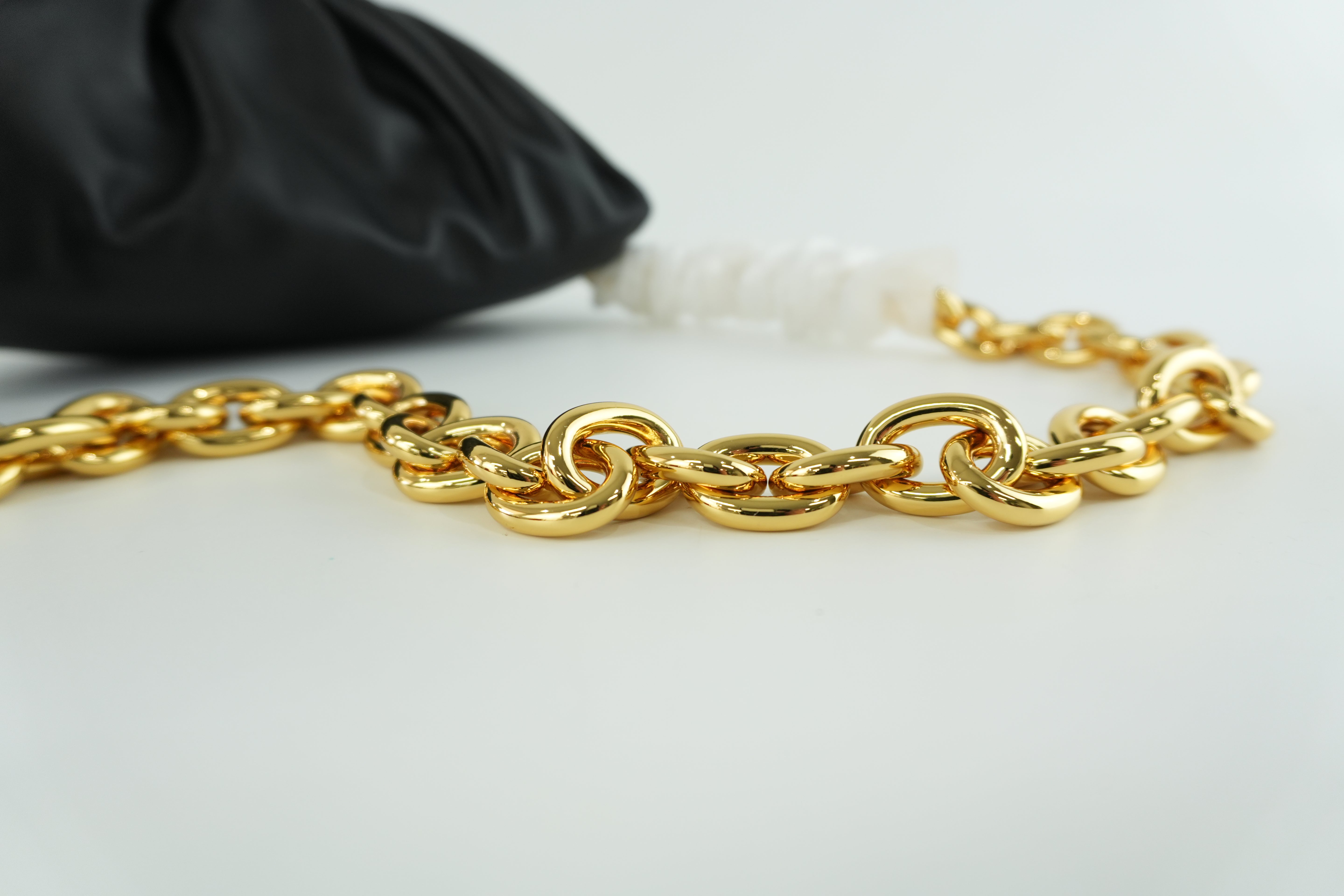 Bottega Chain Pouch Black Leather Used
