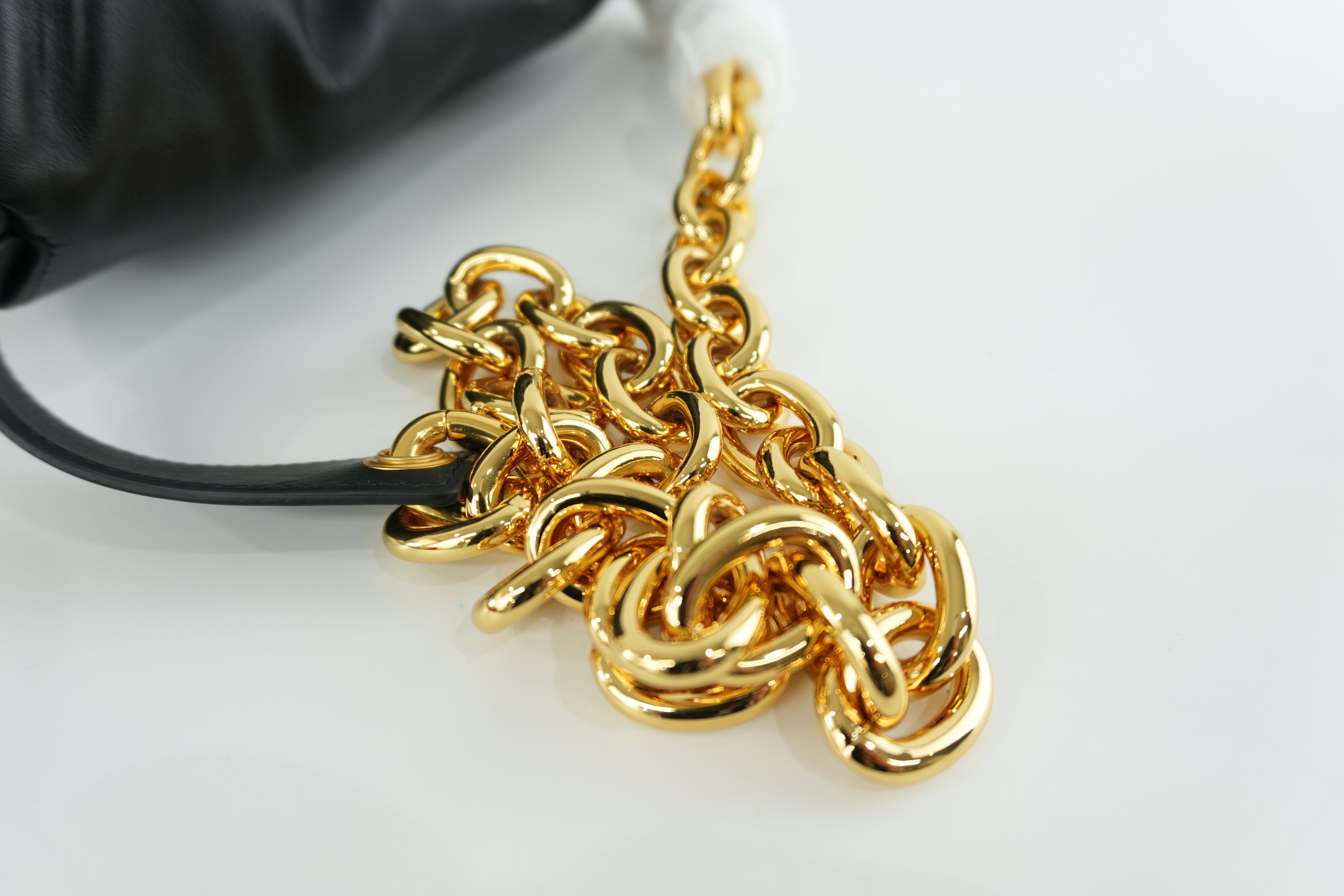 Bottega Chain Pouch Black Leather Used