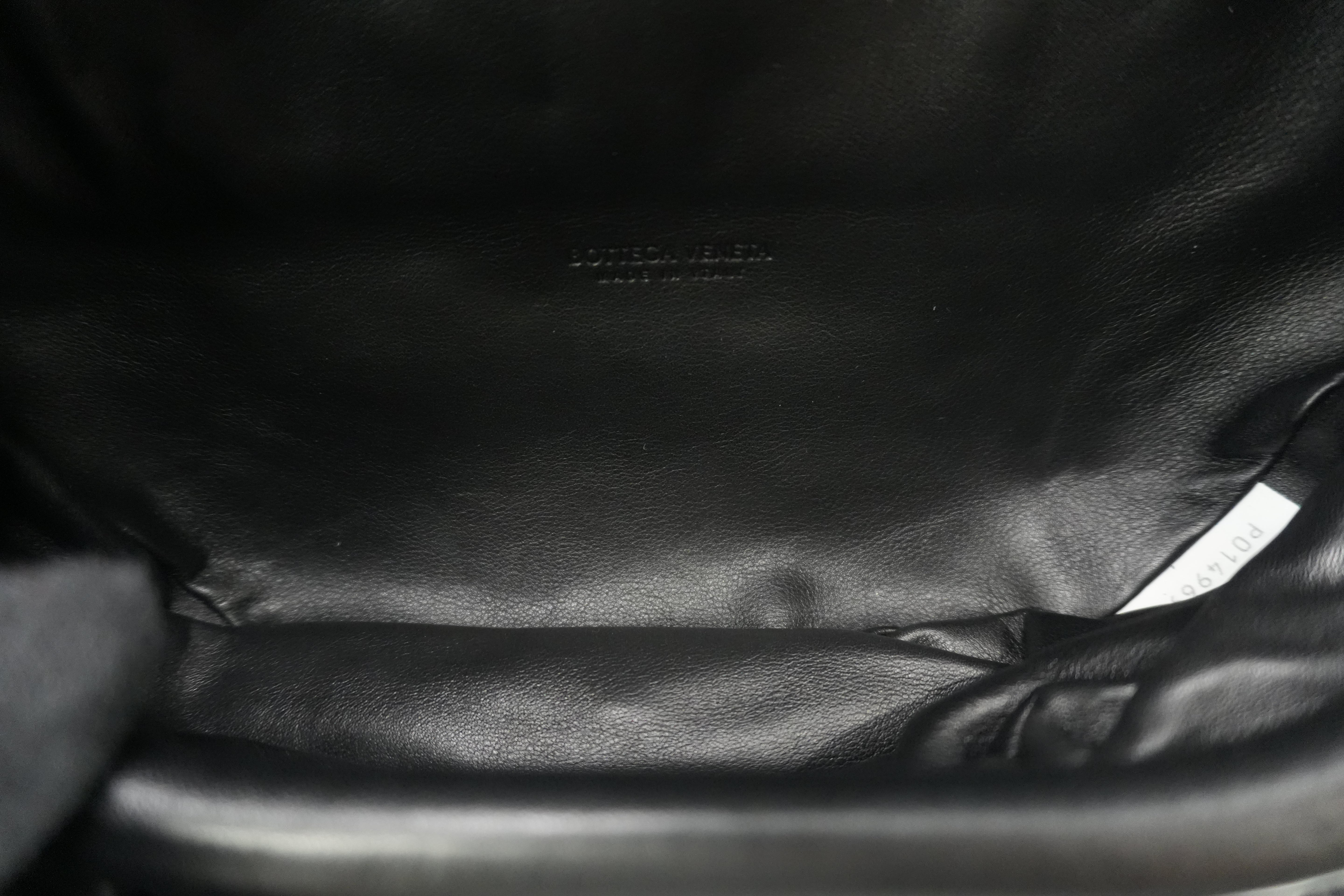 Bottega Chain Pouch Black Leather Used
