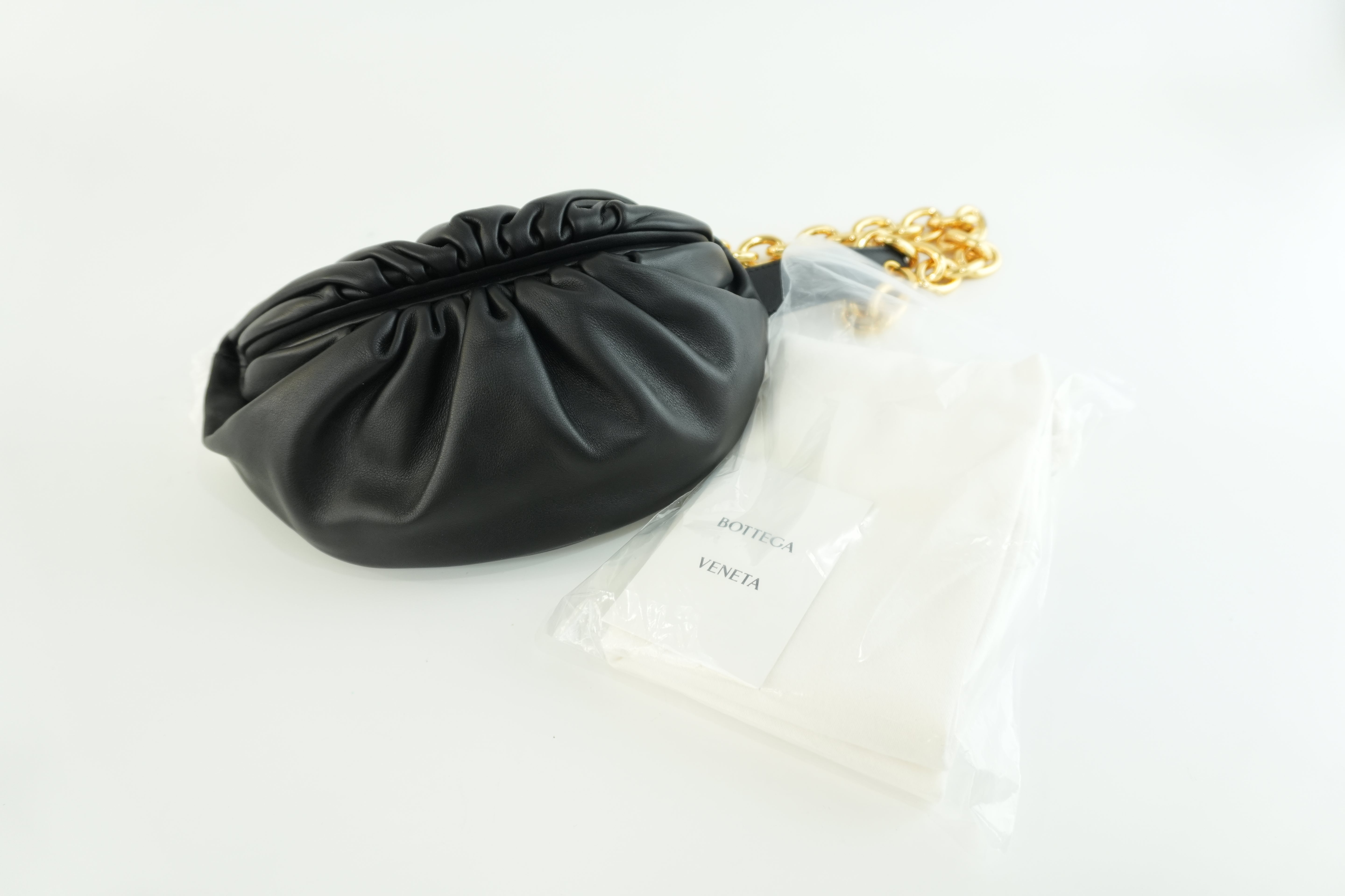 Bottega Chain Pouch Black Leather Used