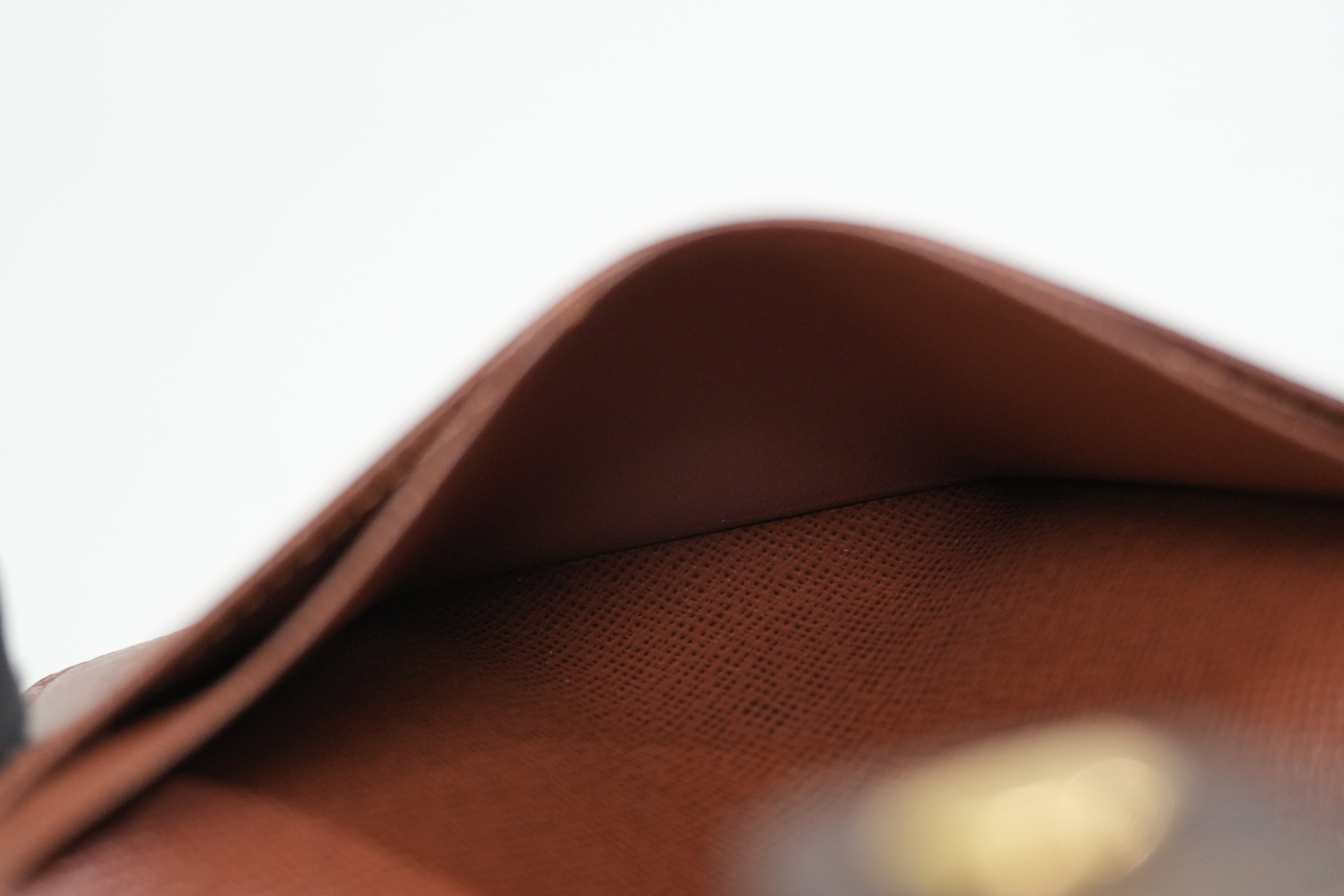 Louis Vuitton Monogram Kisslock Wallet Used