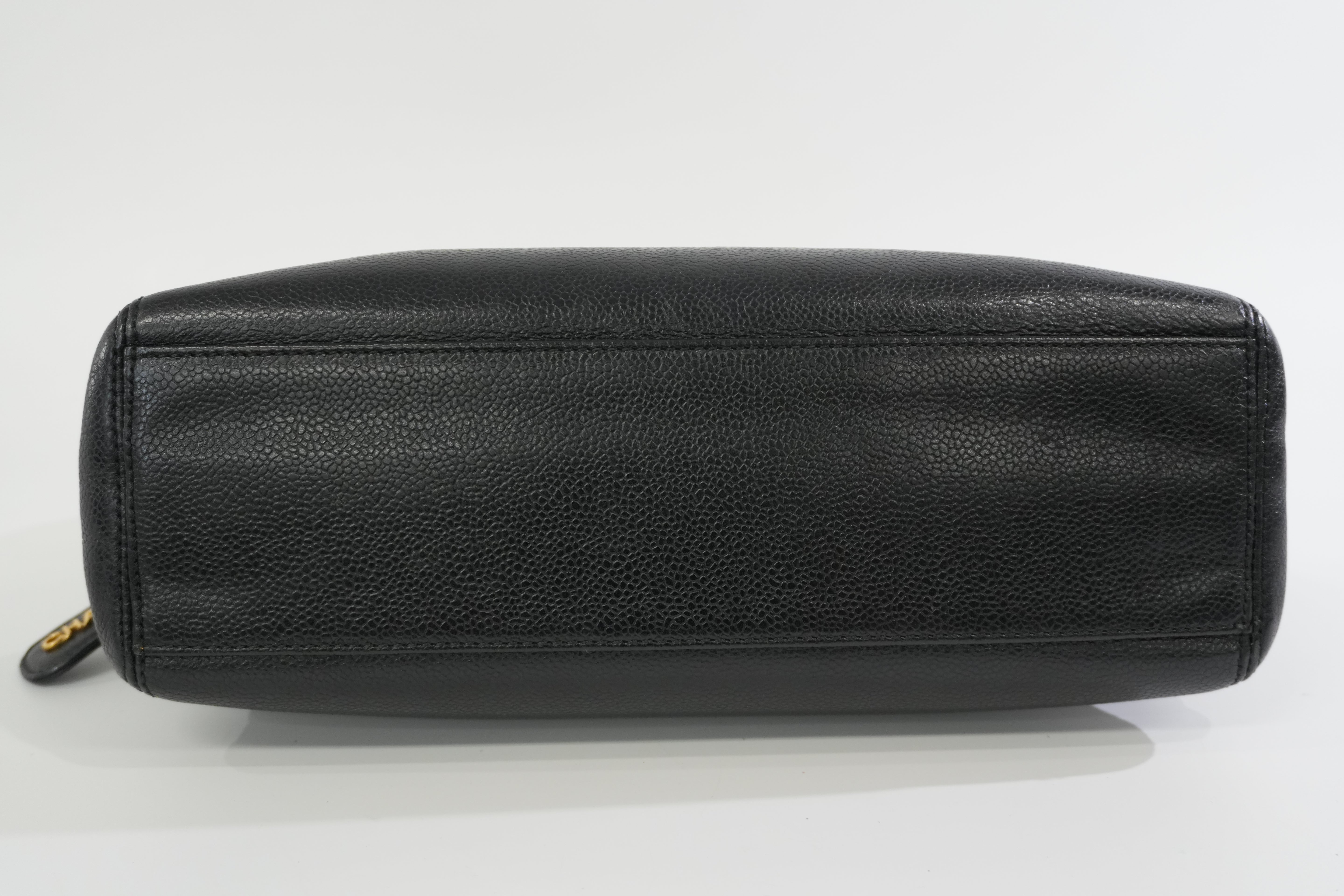 Chanel Caviar Skin Leather Chain Shoulder Bag Black Used