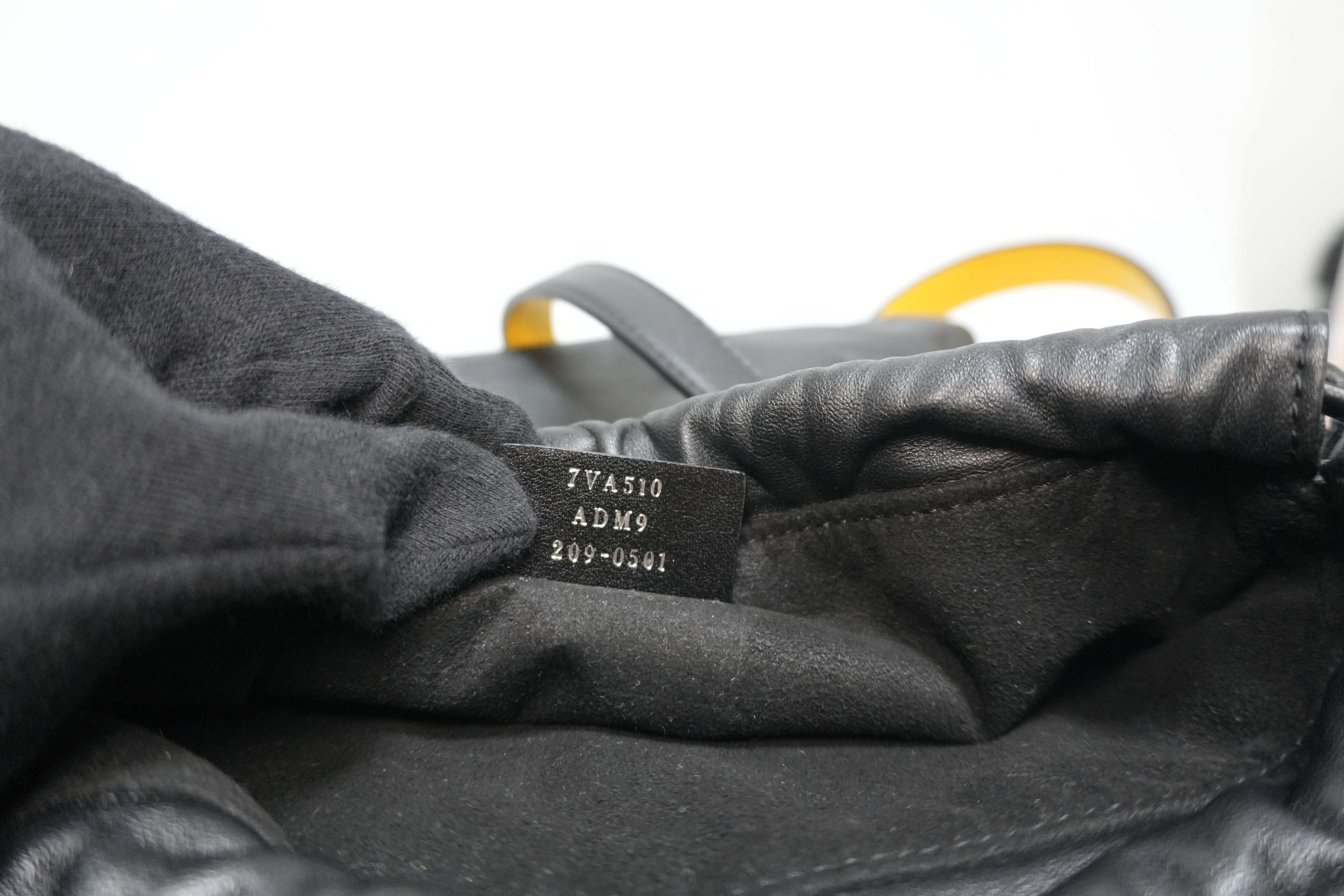 Fendi Leather Shoulder Bag Black Used