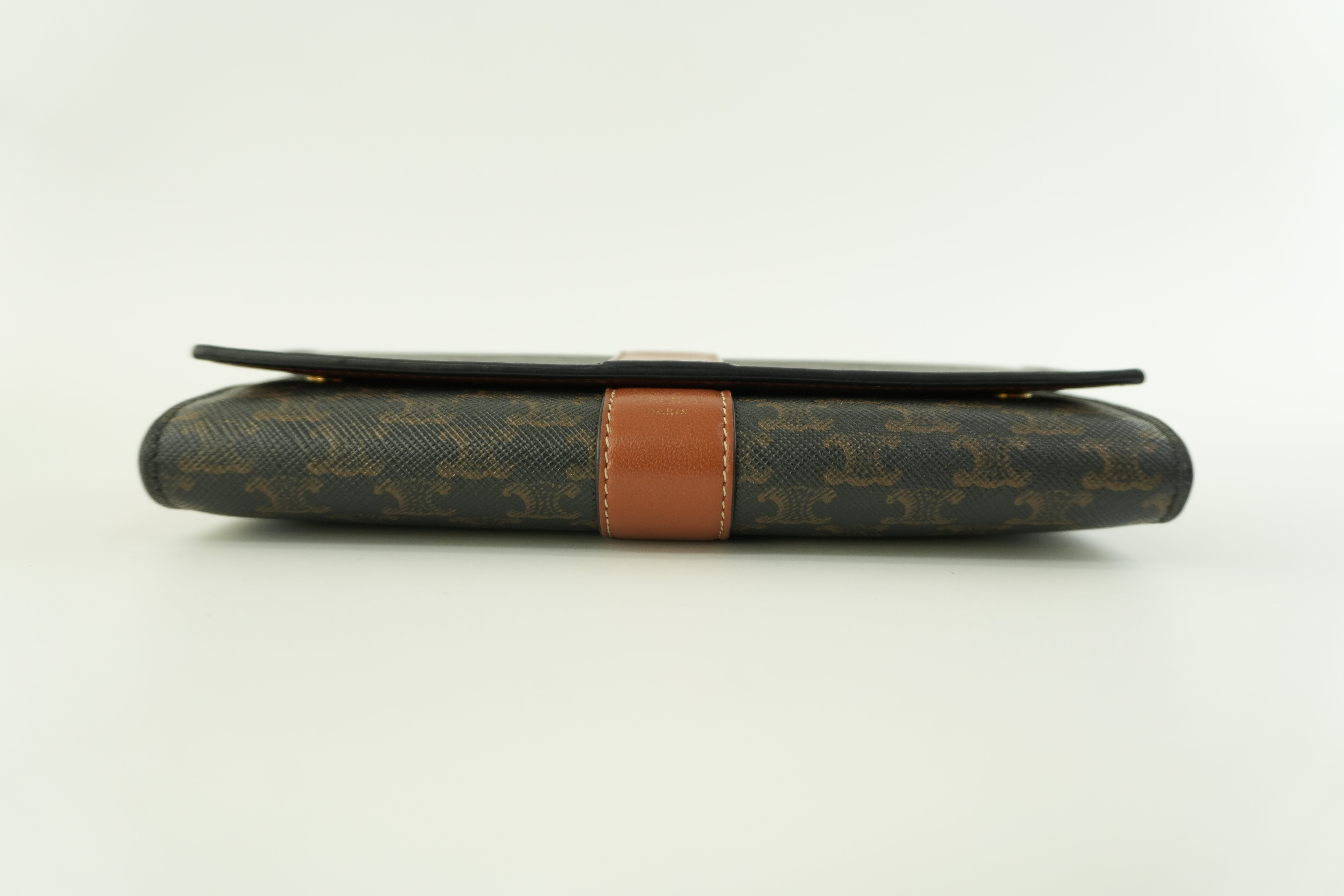 Celine Triumph Long Wallet Used
