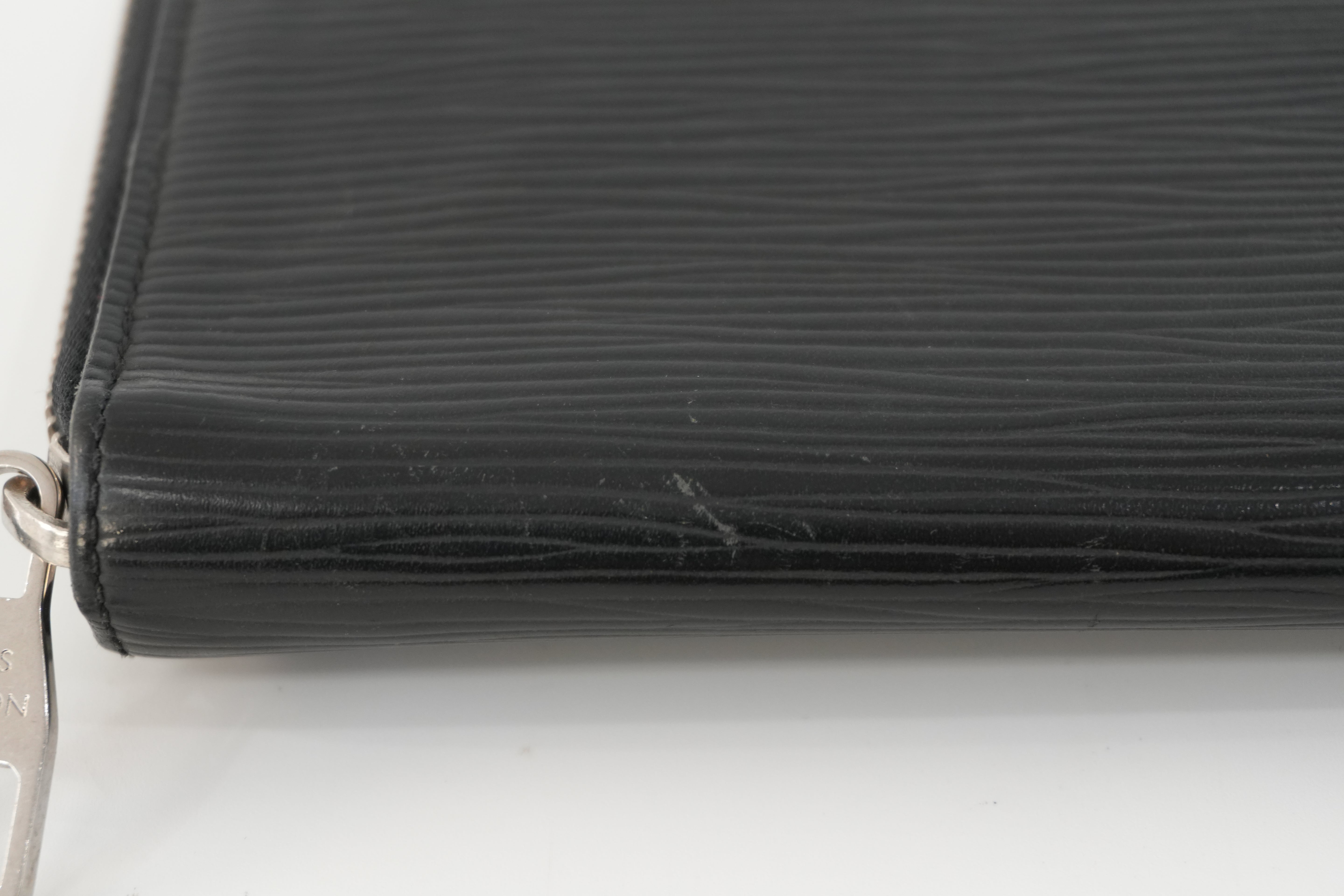 Louis Vuitton Epi Zippy Organizer Wallet Black Used