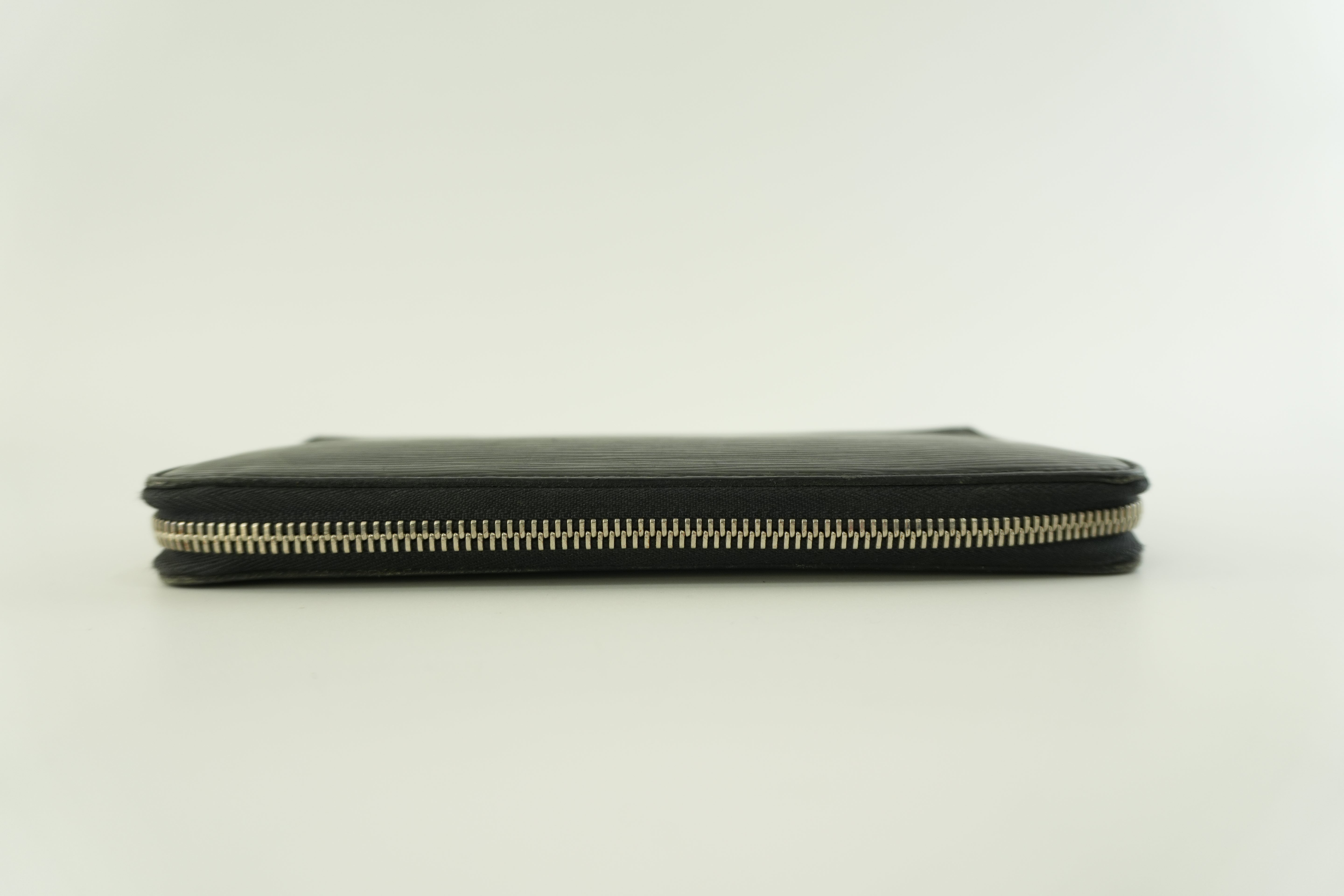 Louis Vuitton Epi Zippy Organizer Wallet Black Used