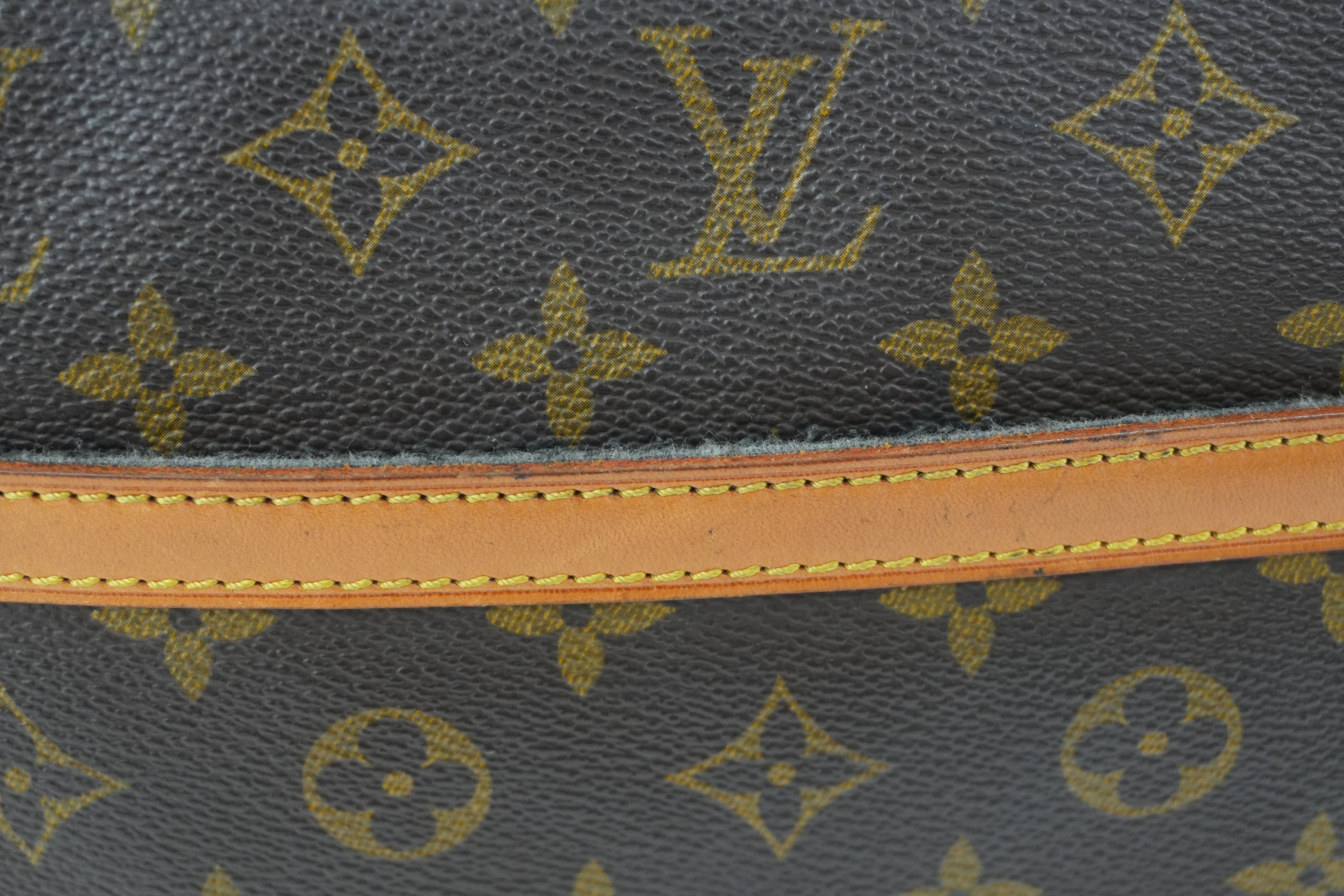 Louis Vuitton Trocadero Shoulder Bag Used