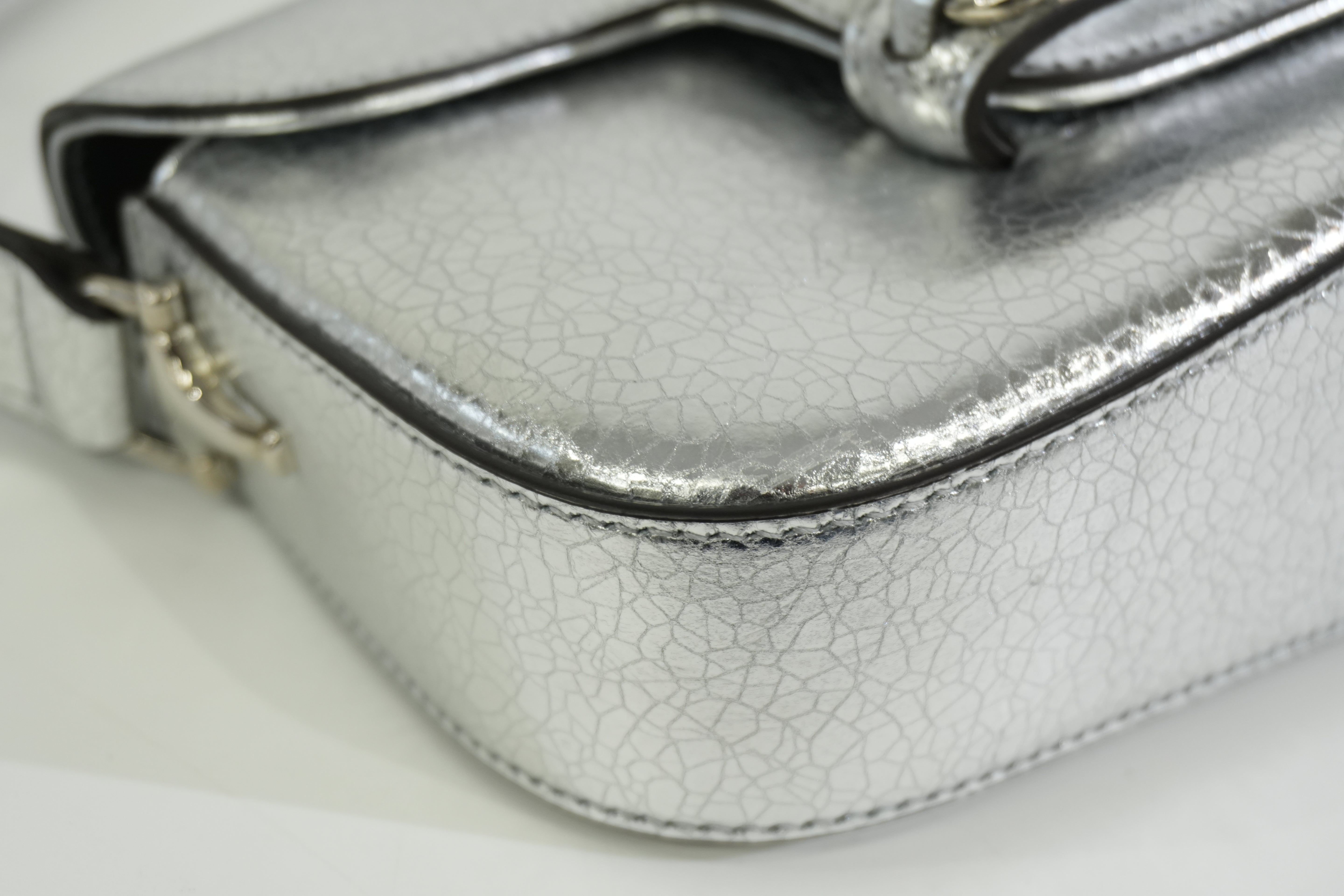 Pre-owned Gucci Metallic Shoulder Bag Silver