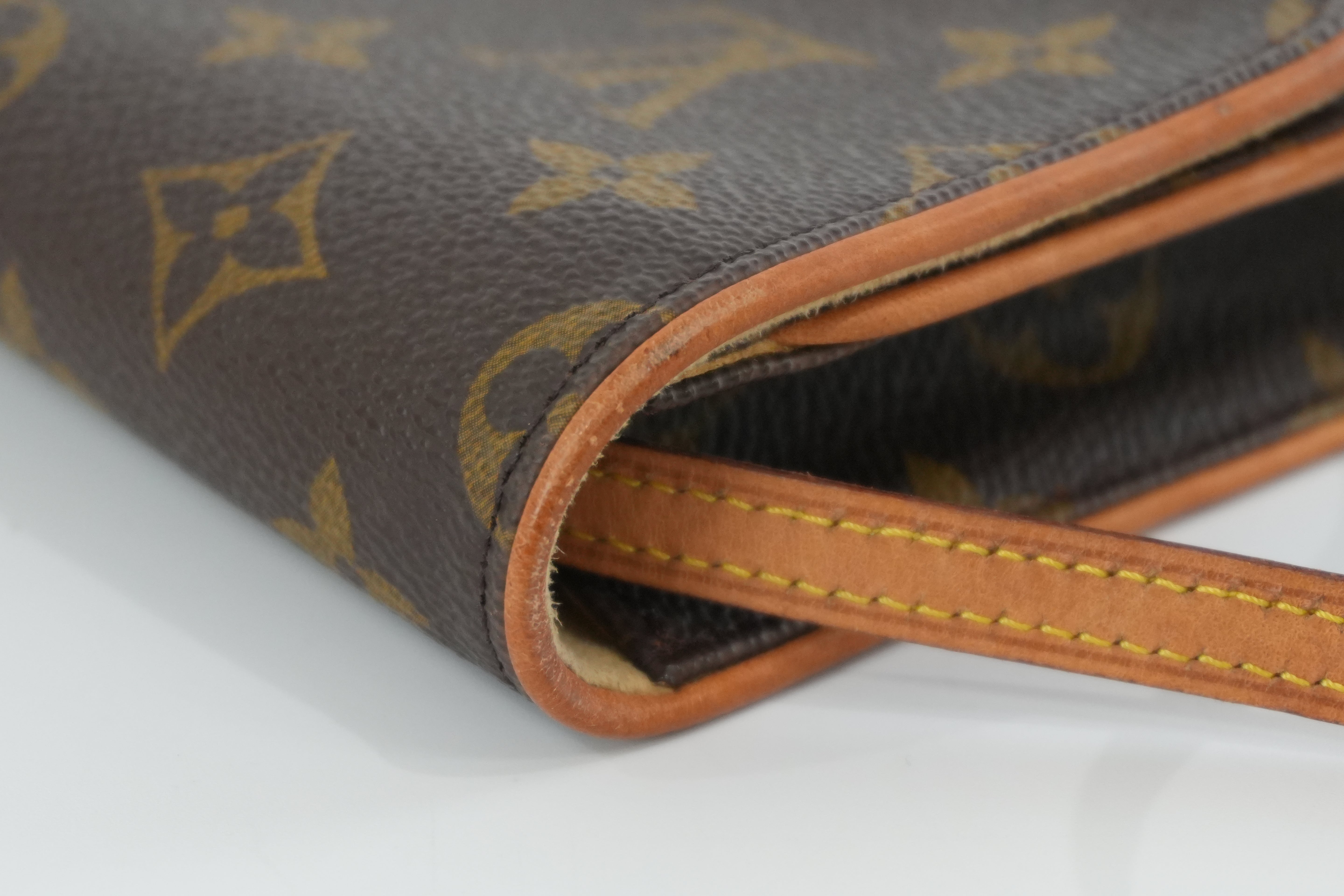 Louis Vuitton Pochette Twin GM Shoulder Bag Used