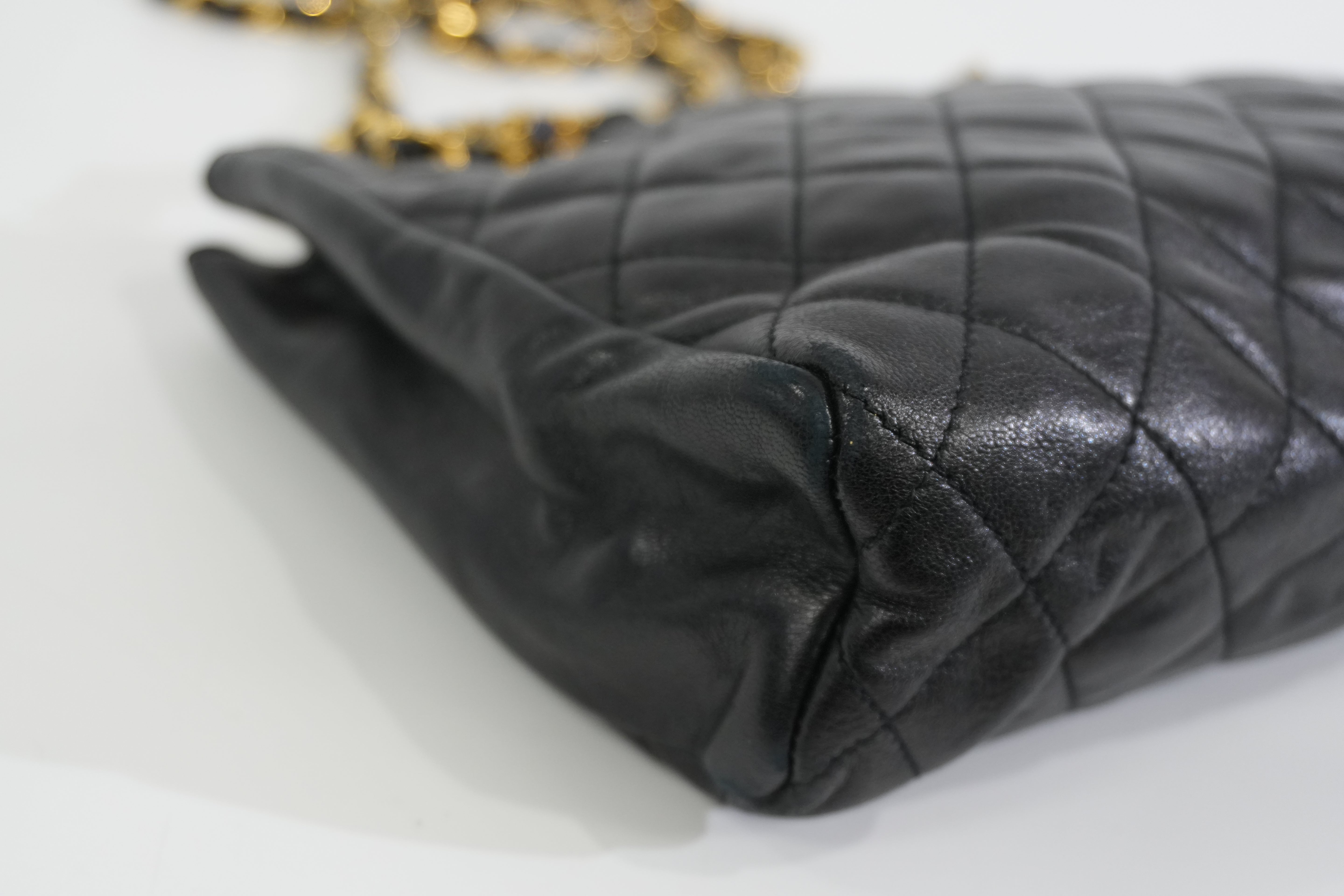 Pre-owned Chanel Lambskin Skin Chain Shoulder Bag Black