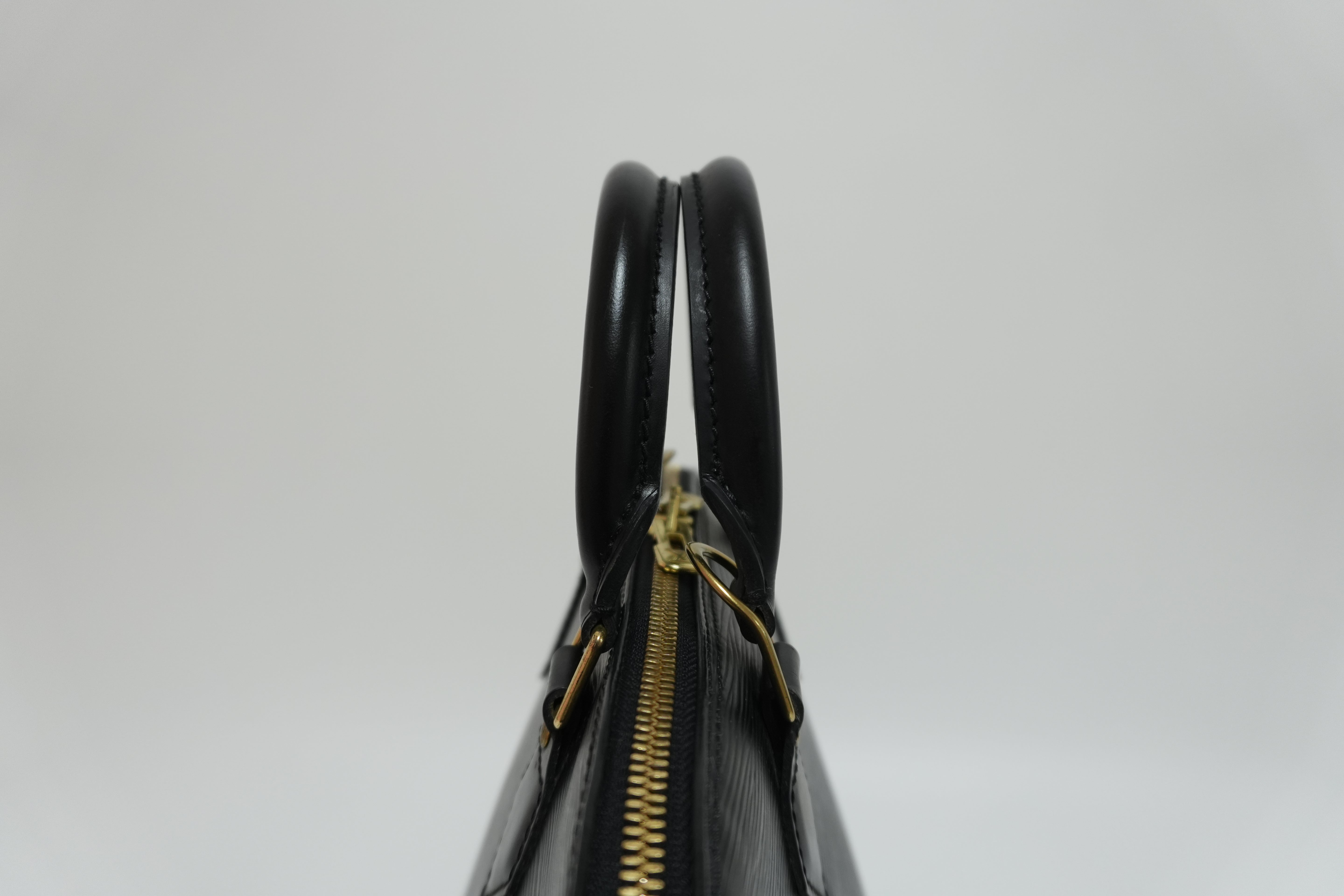 Louis Vuitton Epi Alma PM Handbag Black Used