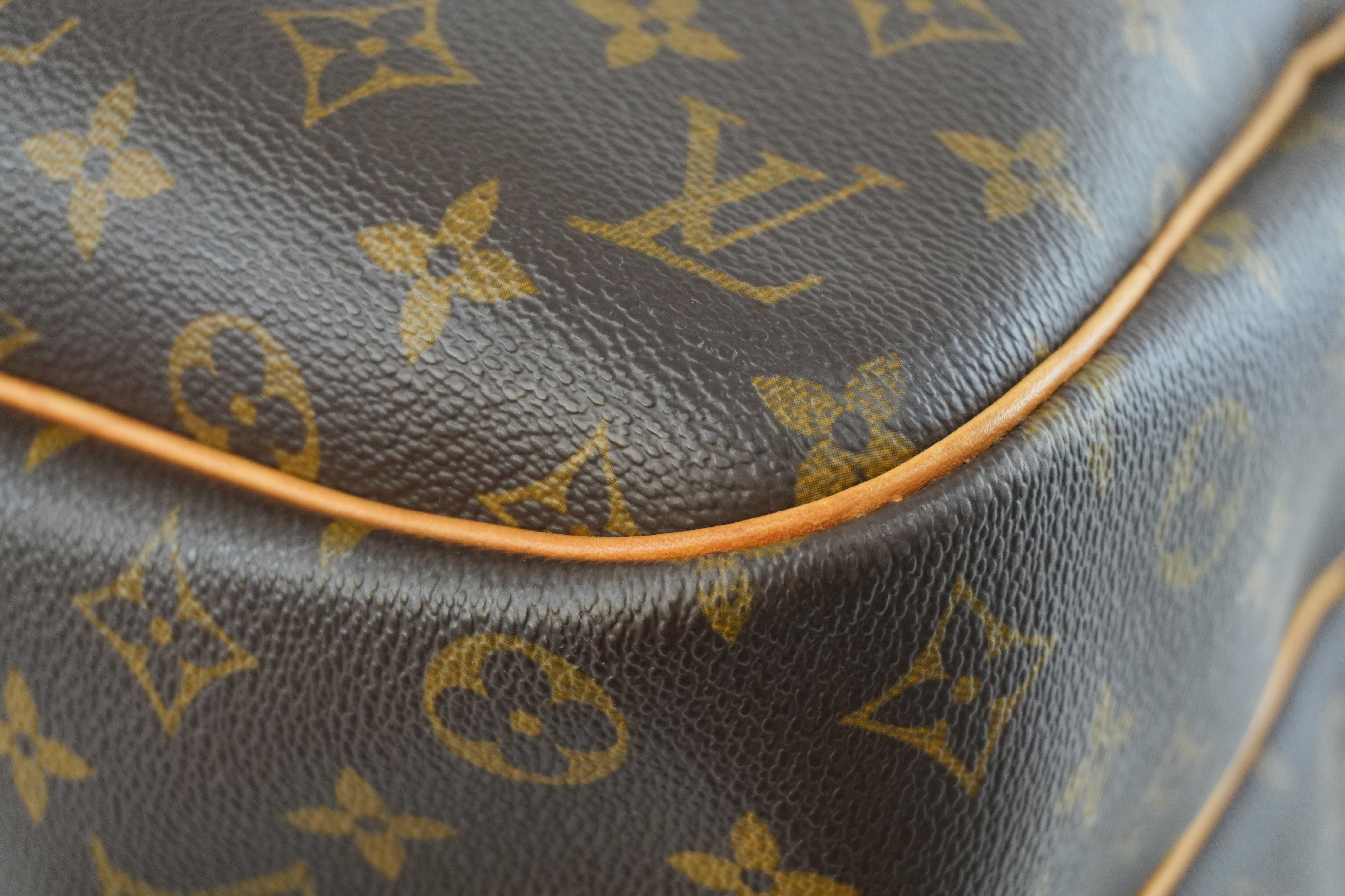 Louis Vuitton Monogram Alize 24 Used