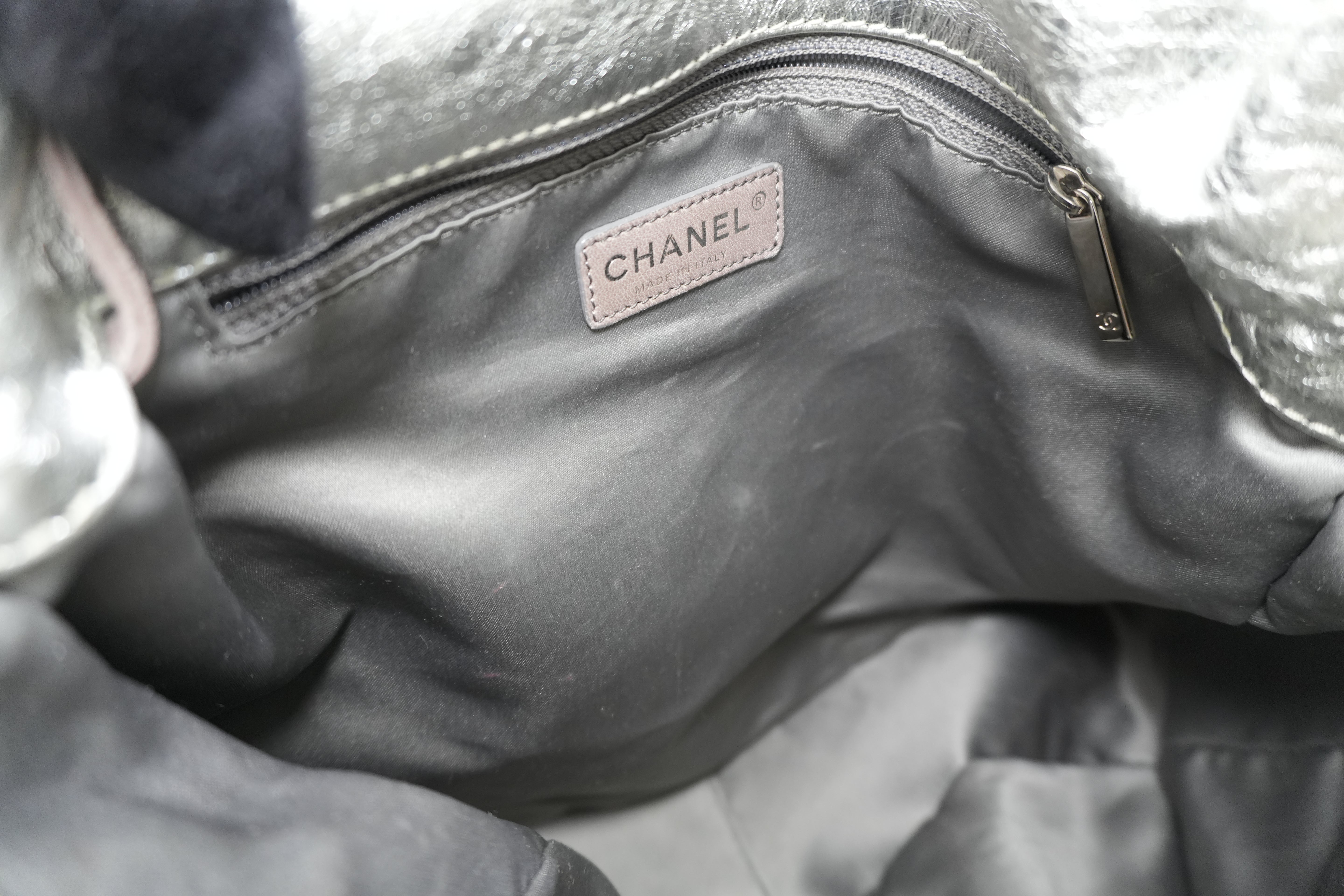 Pre-owned Chanel Rodeo Drive Hobo Tote Bag Metallic Silver