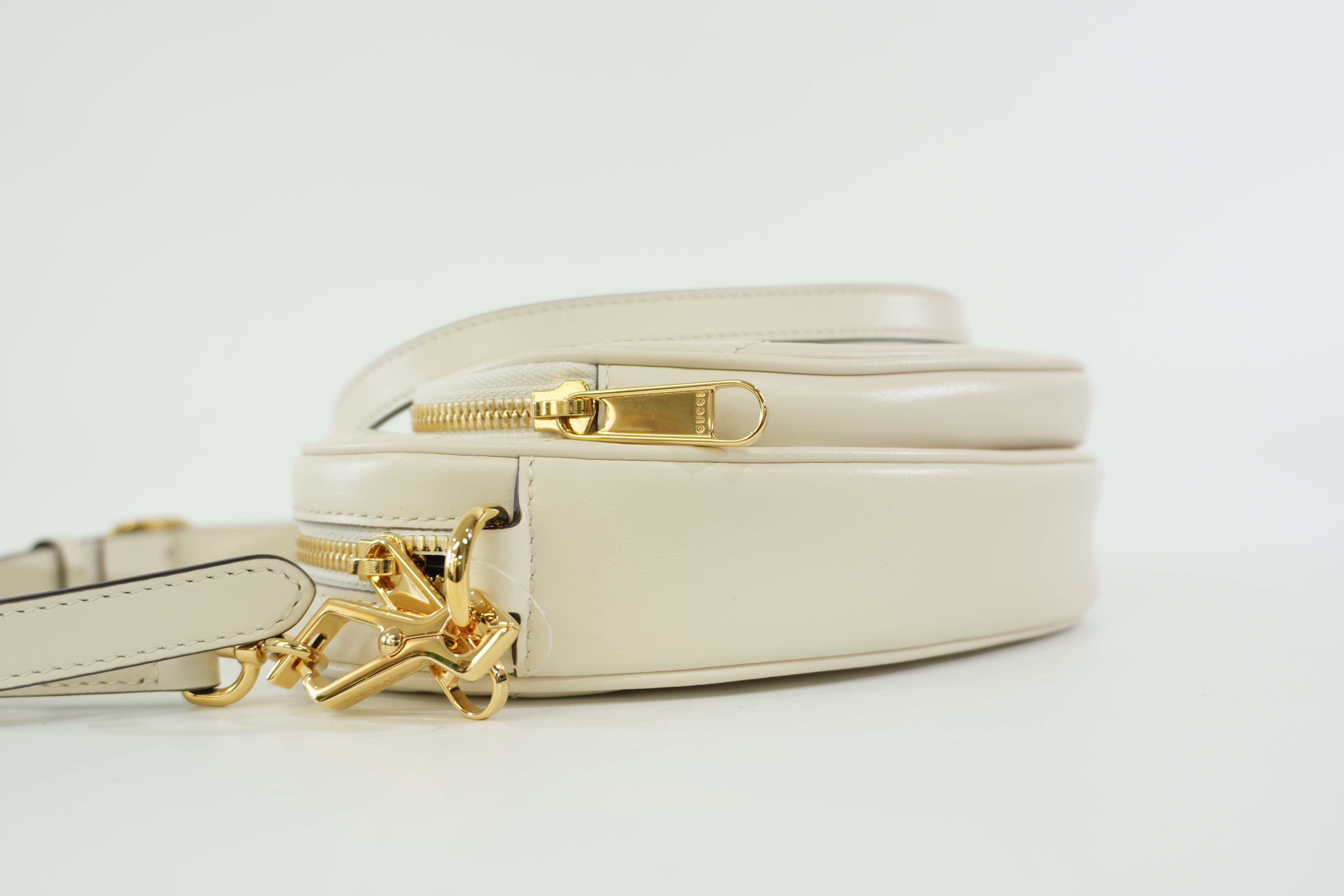 Pre-owned Gucci Heart Shoulder Bag White