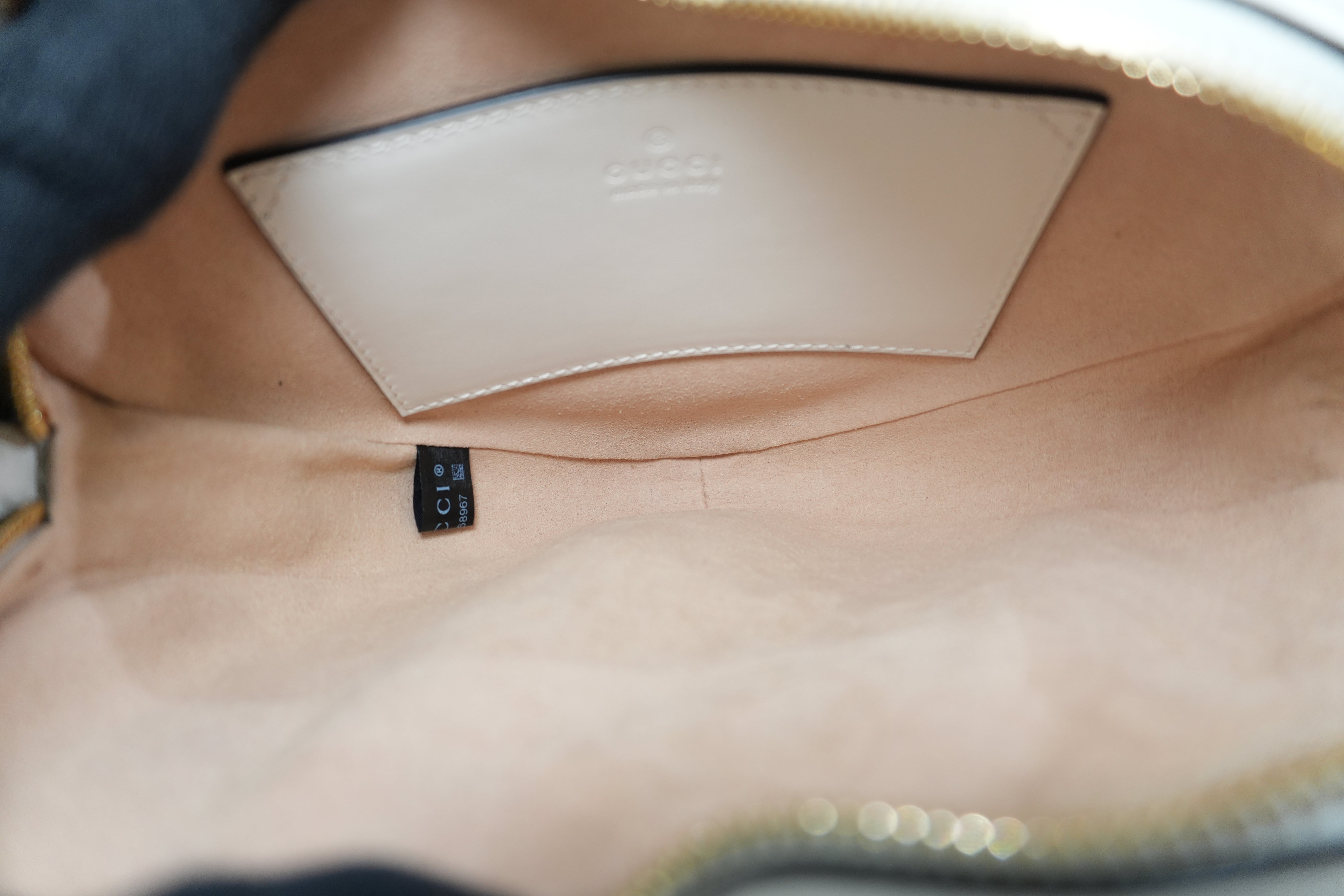Pre-owned Gucci Heart Shoulder Bag White