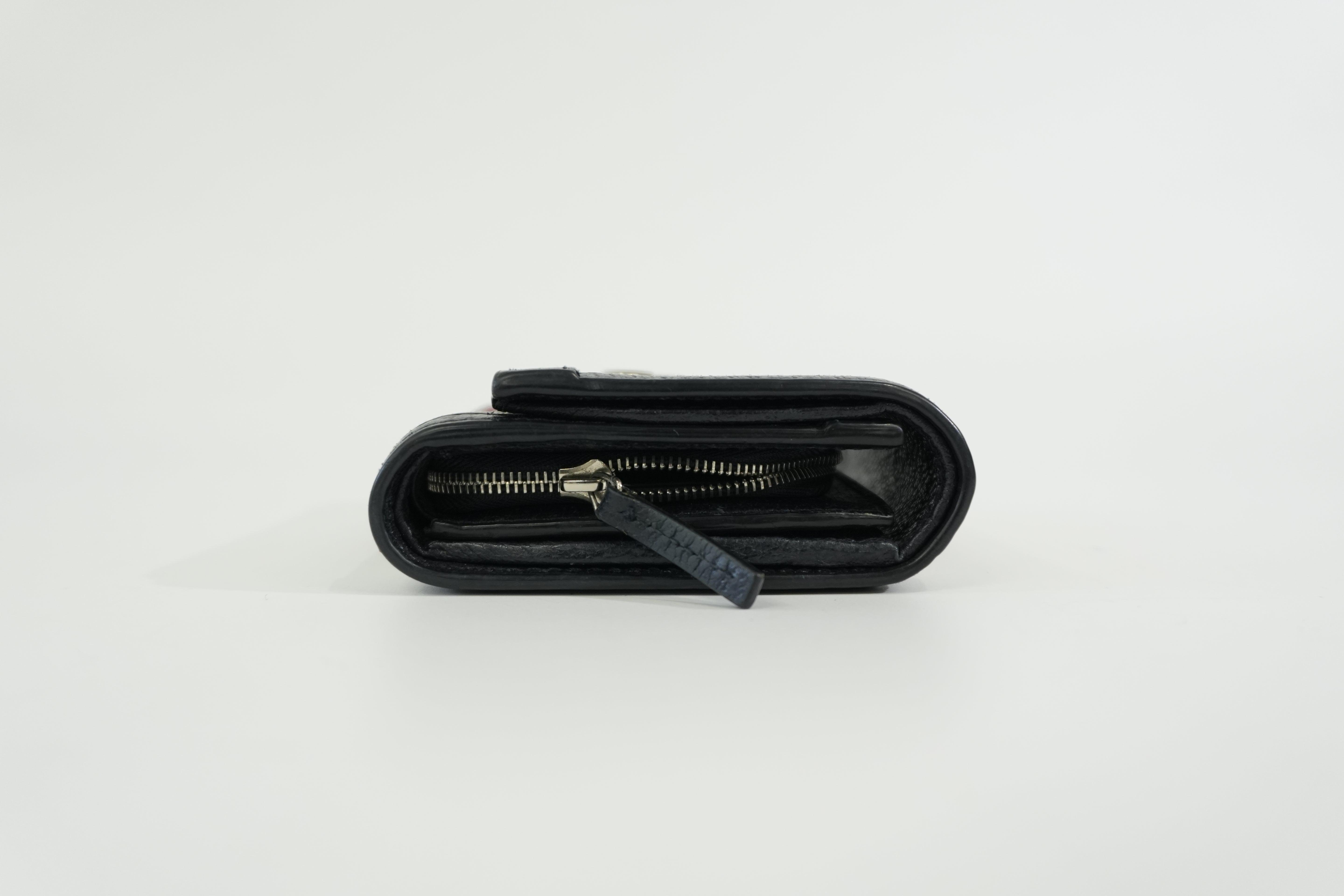 Pre-owned Gucci Guccisima Compact Wallet Blue