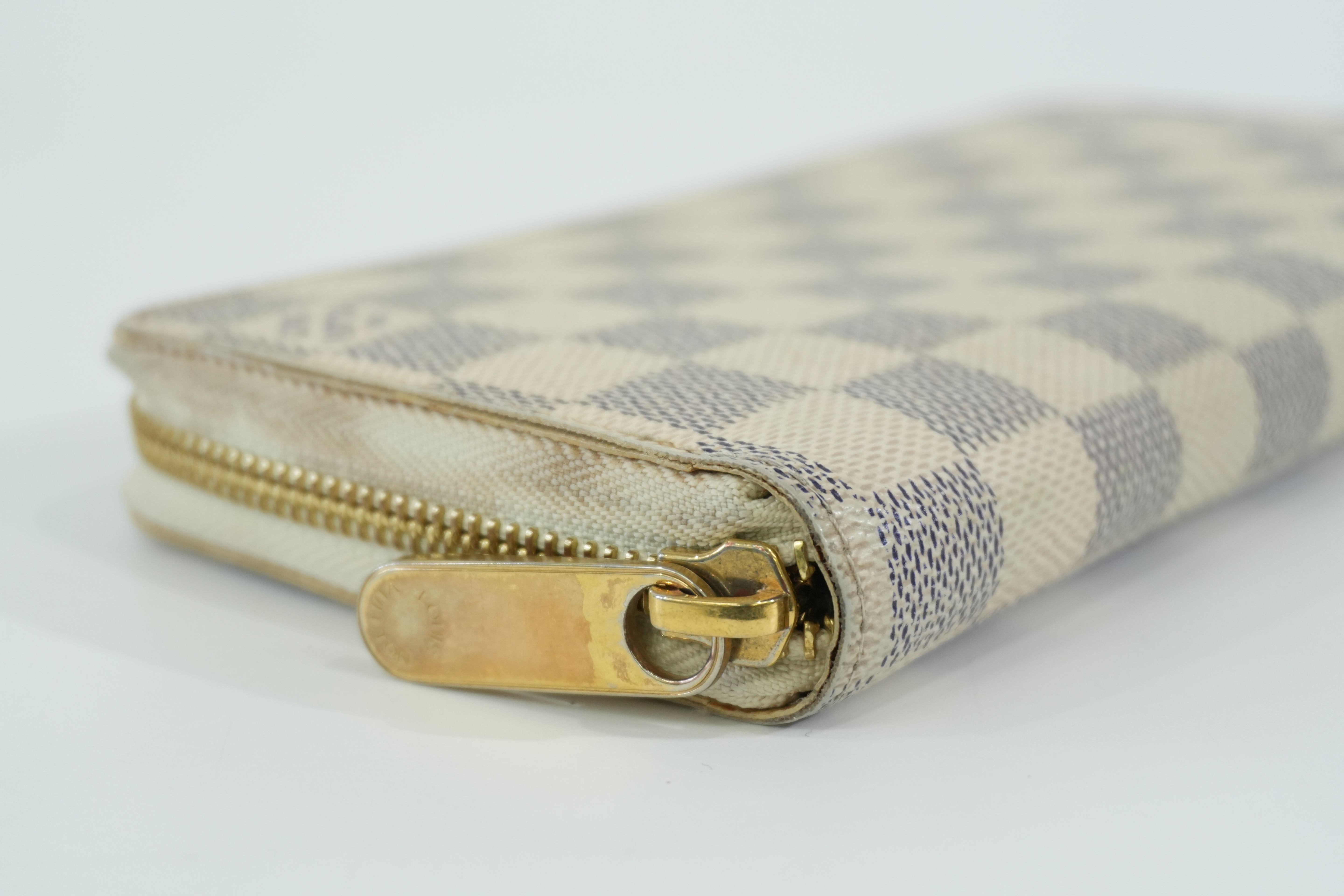 Pre-owned Louis Vuitton Damier Azur Zippy Wallet