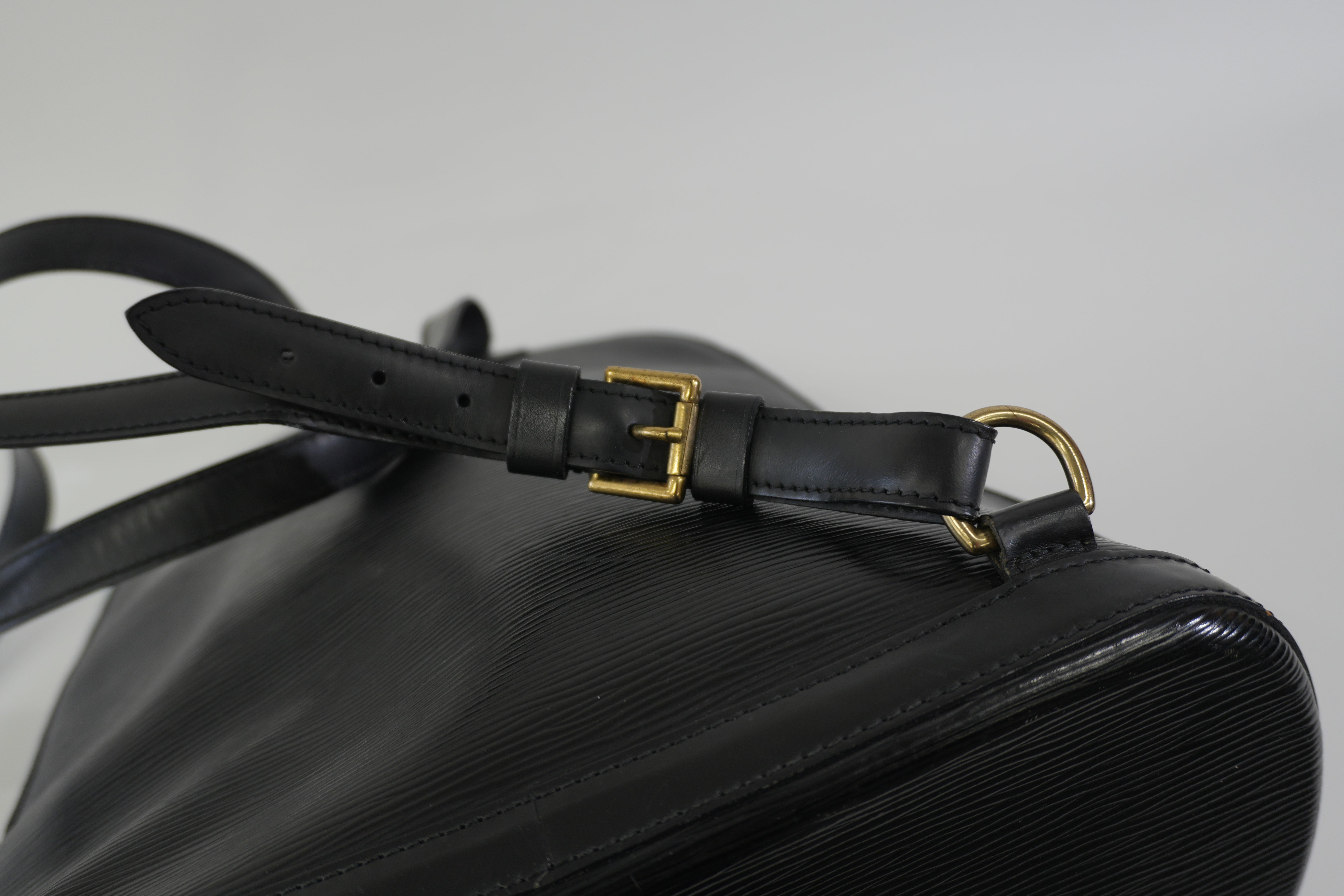 Pre-owned Louis Vuitton Epi Gobelins Backpack Black